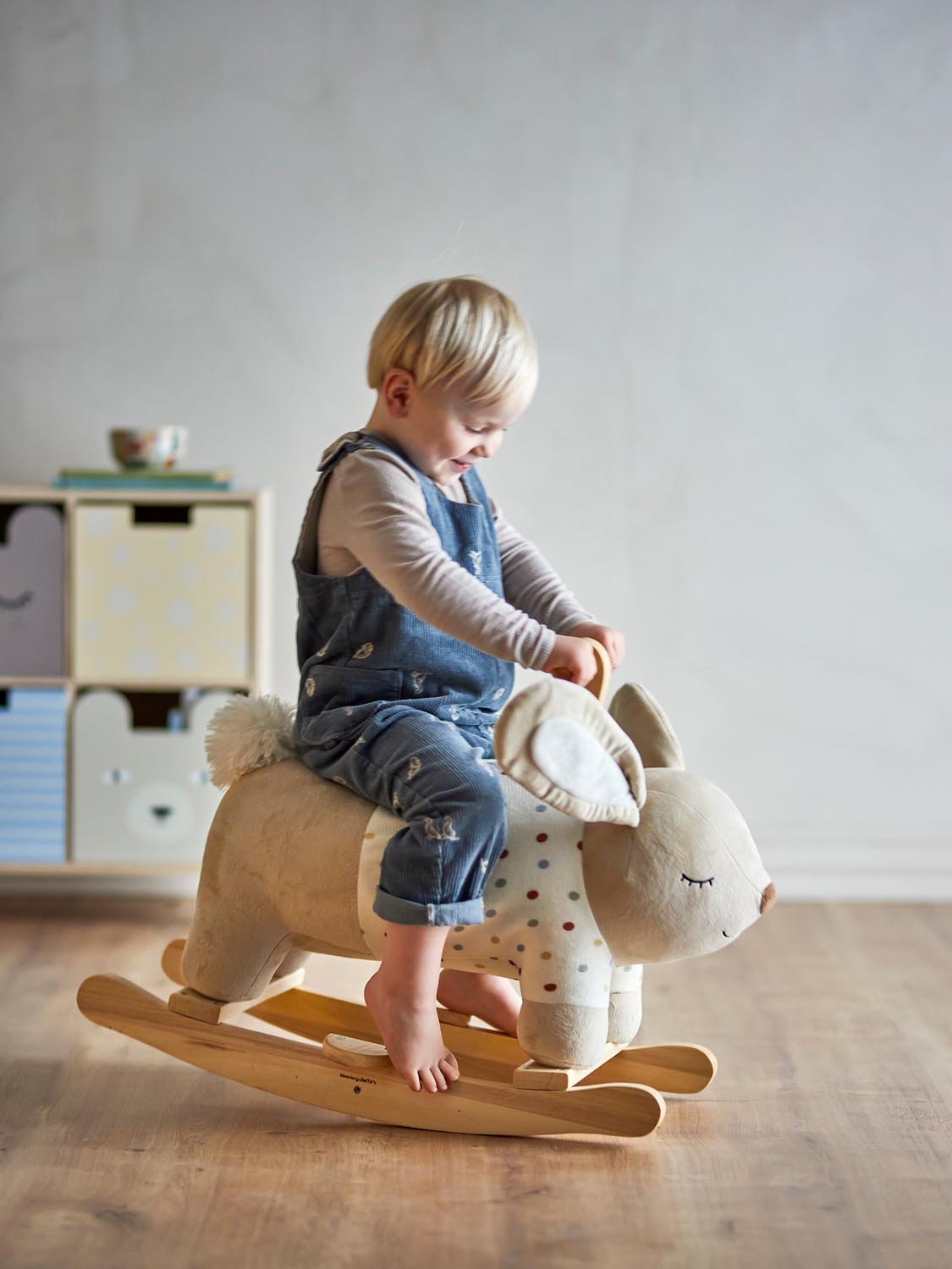 Villja Schaukelspielzeug, Kaninchen, Bunt, Polyester in Multi präsentiert im Onlineshop von KAQTU Design AG. Zelt Kids ist von Bloomingville Mini