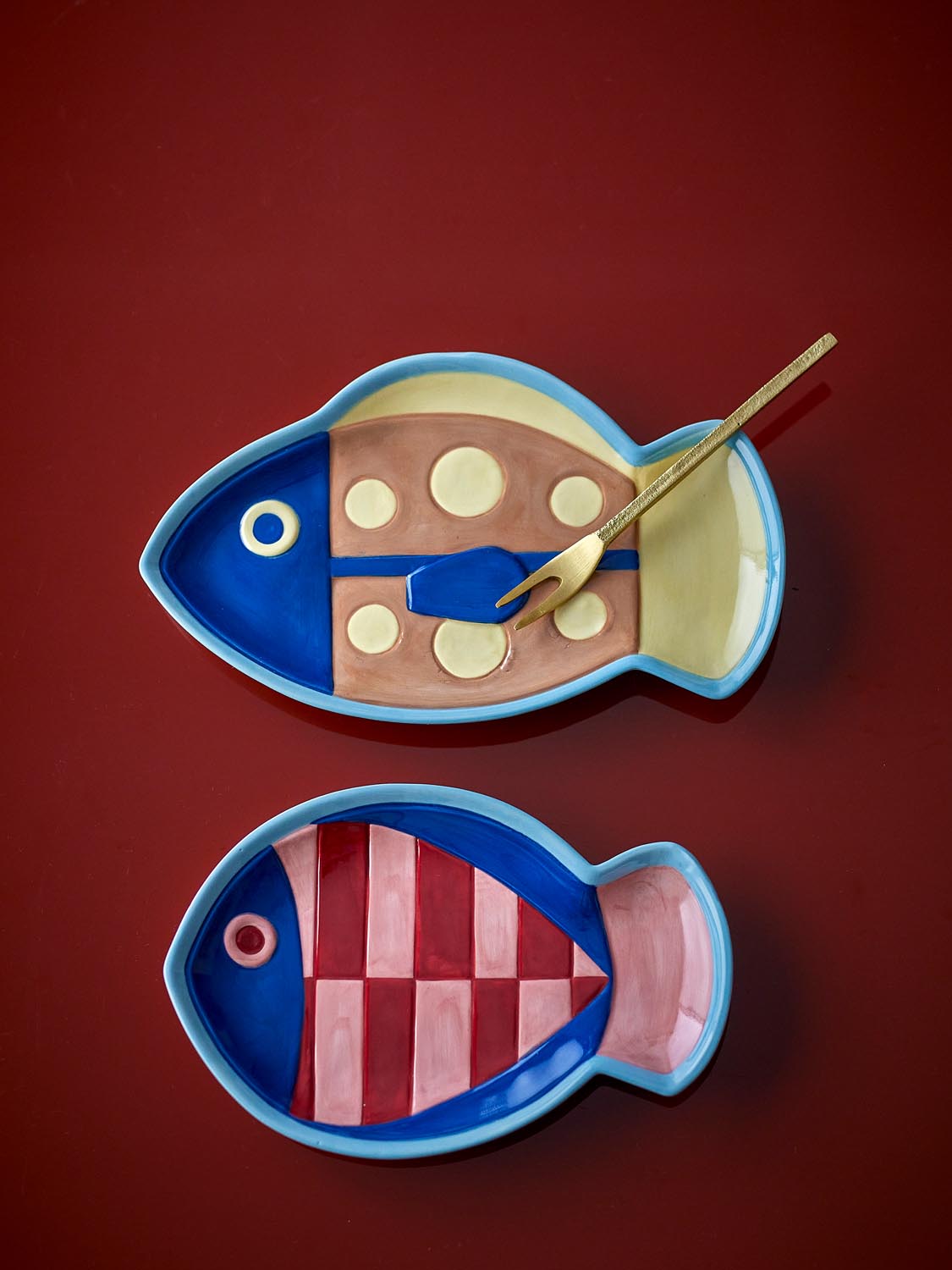 Willy Teller, Bunt, Steingut in Multi präsentiert im Onlineshop von KAQTU Design AG. Teller ist von Bloomingville