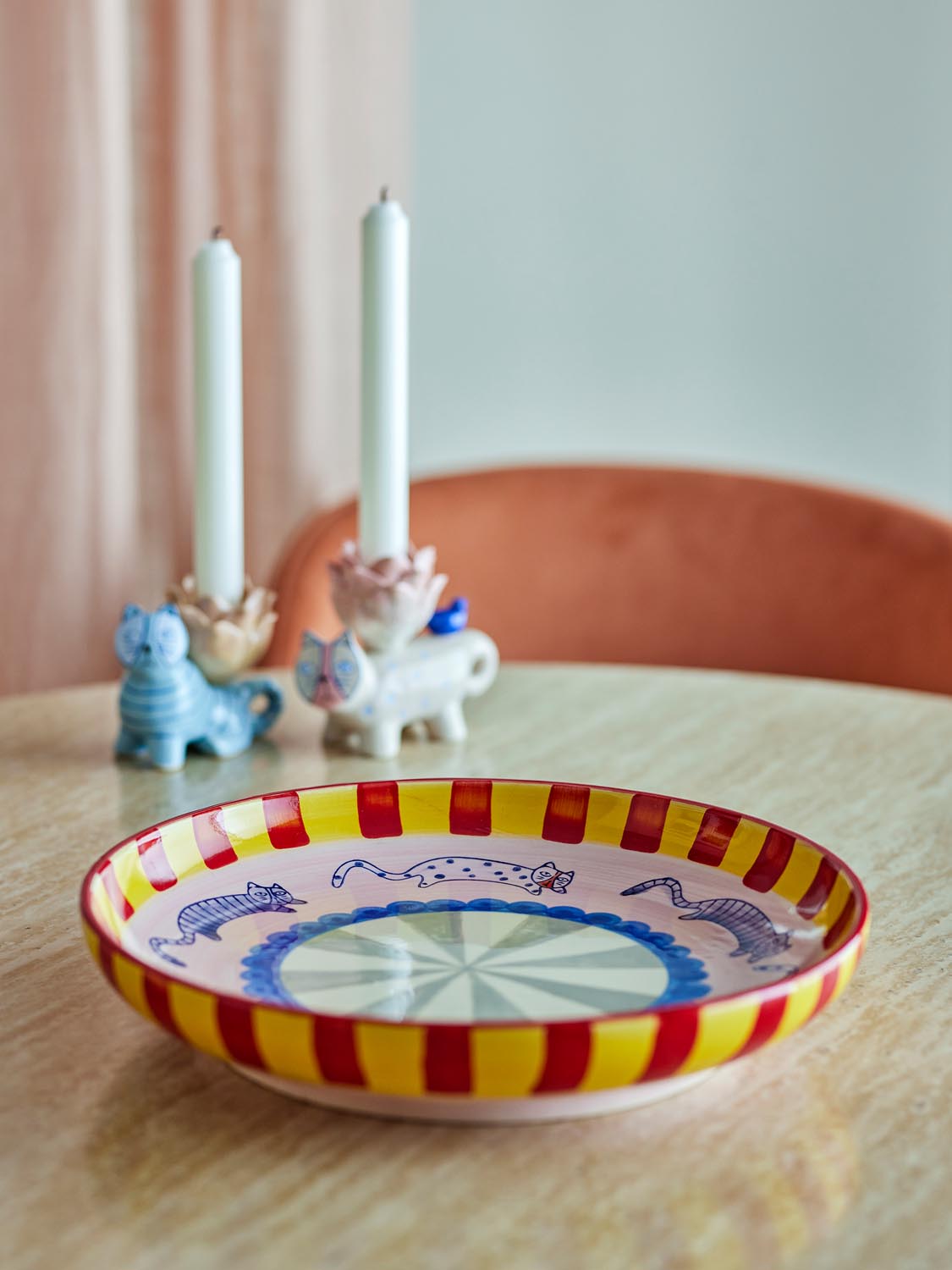 Missy Tablett, Bunt, Steingut in Multi präsentiert im Onlineshop von KAQTU Design AG. Tablett ist von Bloomingville