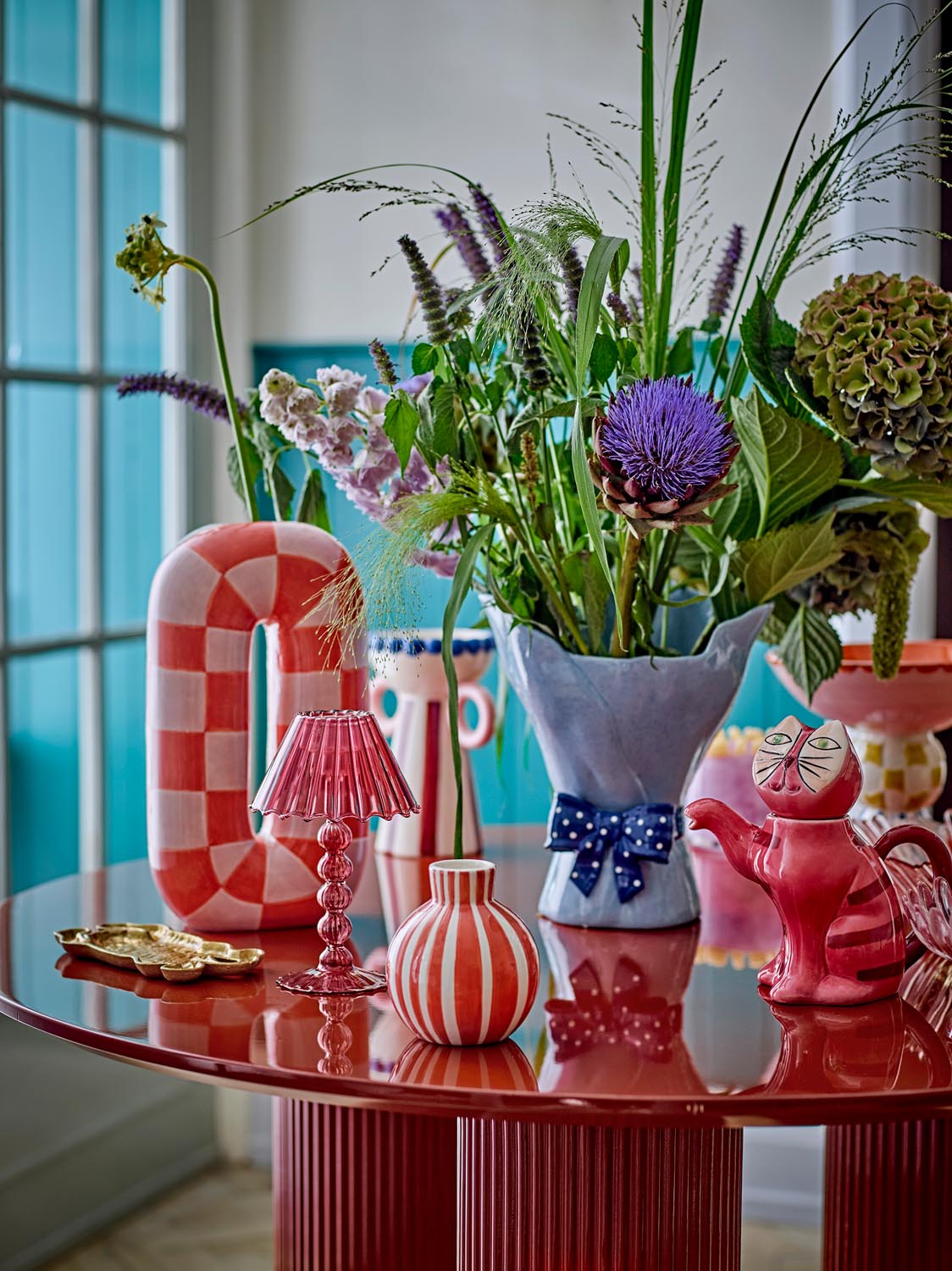 Mae Vase, Orange, Keramik in Orange präsentiert im Onlineshop von KAQTU Design AG. Vase ist von Bloomingville