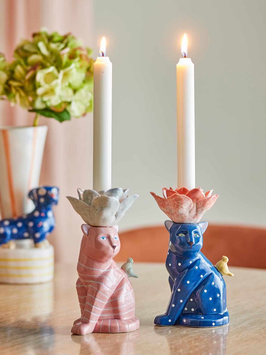 Eri Kerzenhalter, Bunt, Steingut in Multi präsentiert im Onlineshop von KAQTU Design AG. Kerzenständer ist von Bloomingville