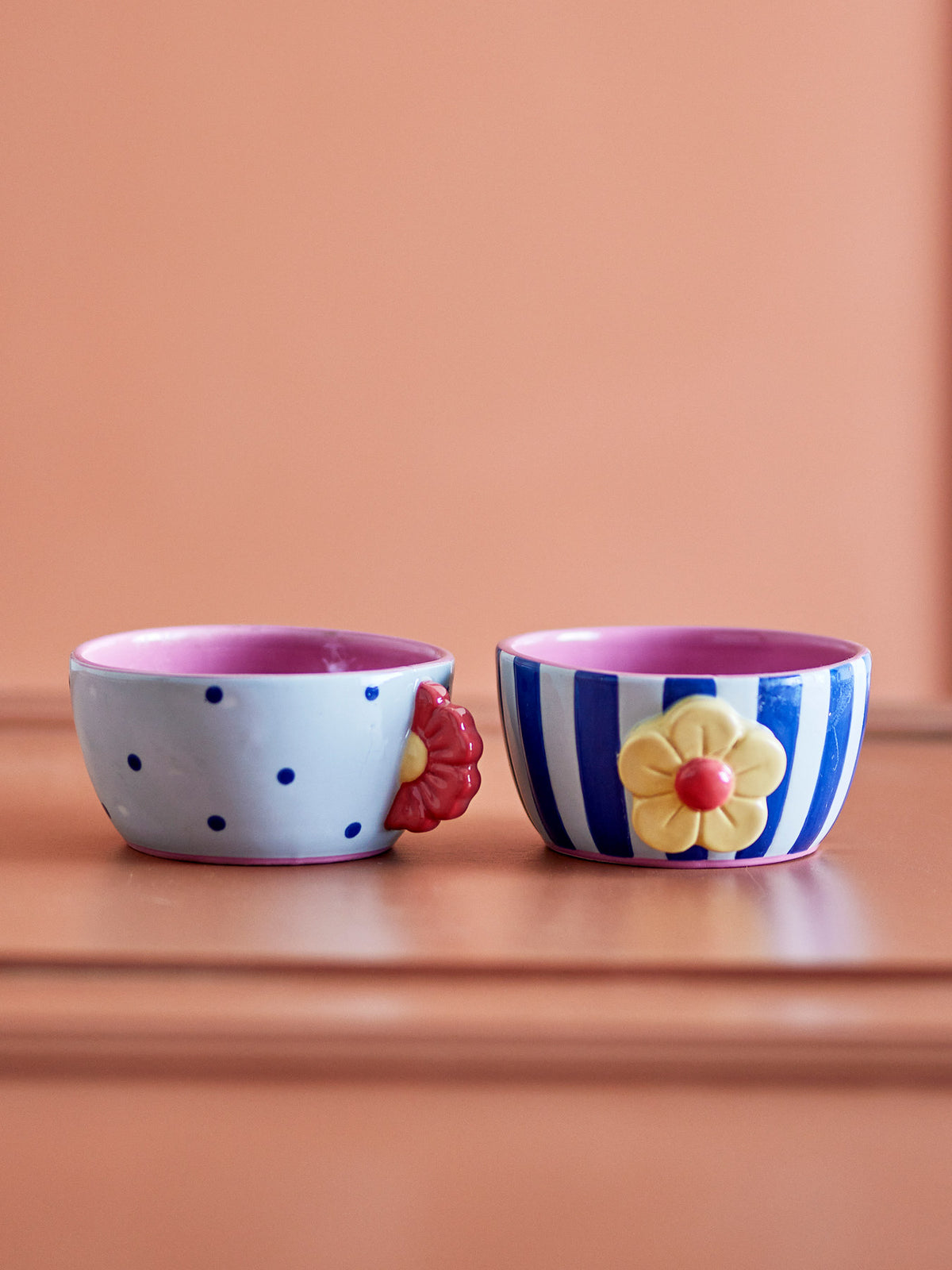 Haisy Schale, Bunt, Steingut in Multi präsentiert im Onlineshop von KAQTU Design AG. Schale ist von Bloomingville