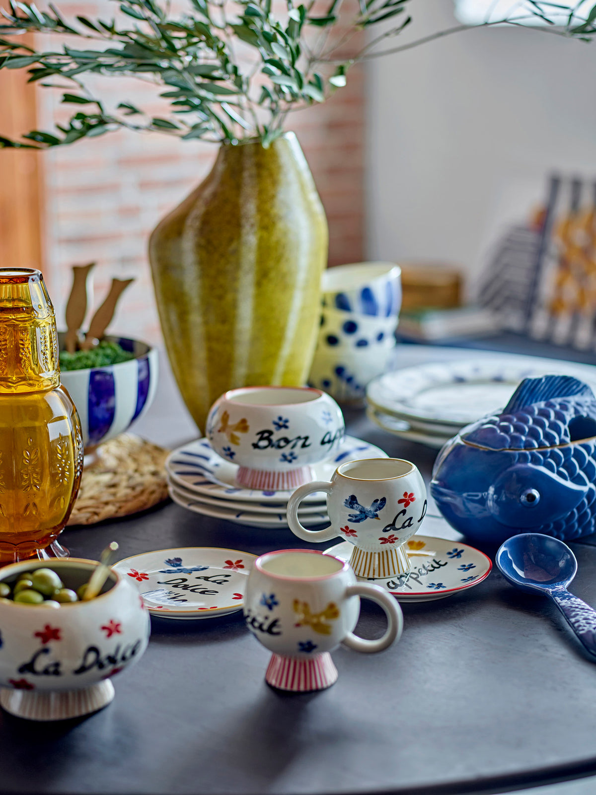 Lindsay Schale, Bunt, Steingut in Multi präsentiert im Onlineshop von KAQTU Design AG. Schale ist von Creative Collection
