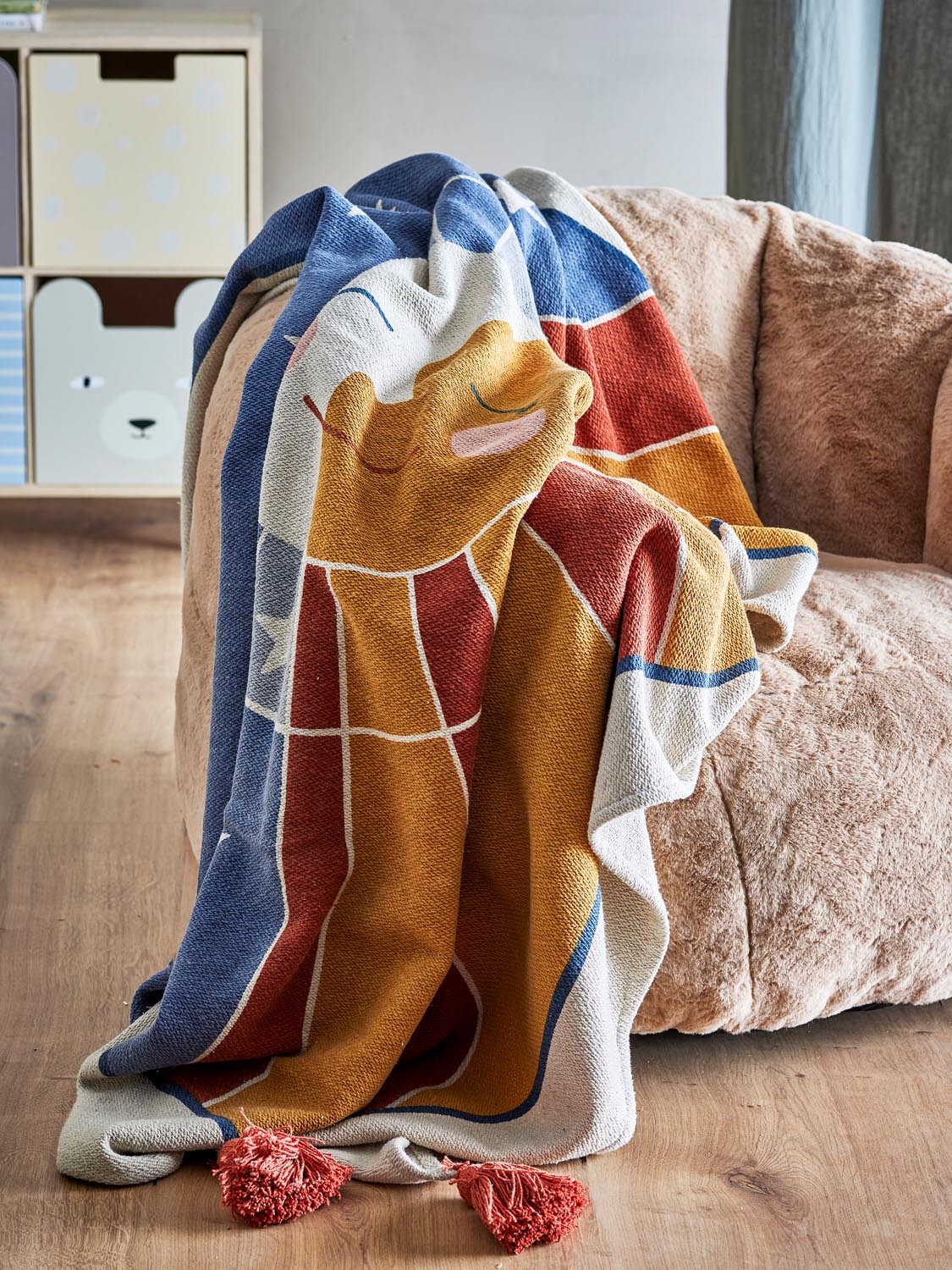 Sun Decke, Bunt, Recycelte Baumwolle in Multi präsentiert im Onlineshop von KAQTU Design AG. Bettüberwurf ist von Bloomingville Mini