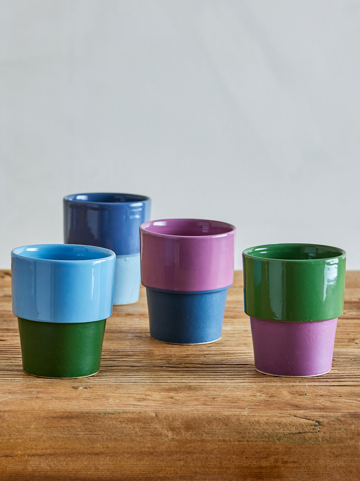 Ewan Tasse, Bunt, Steingut in Multi präsentiert im Onlineshop von KAQTU Design AG. Tasse ist von Bloomingville