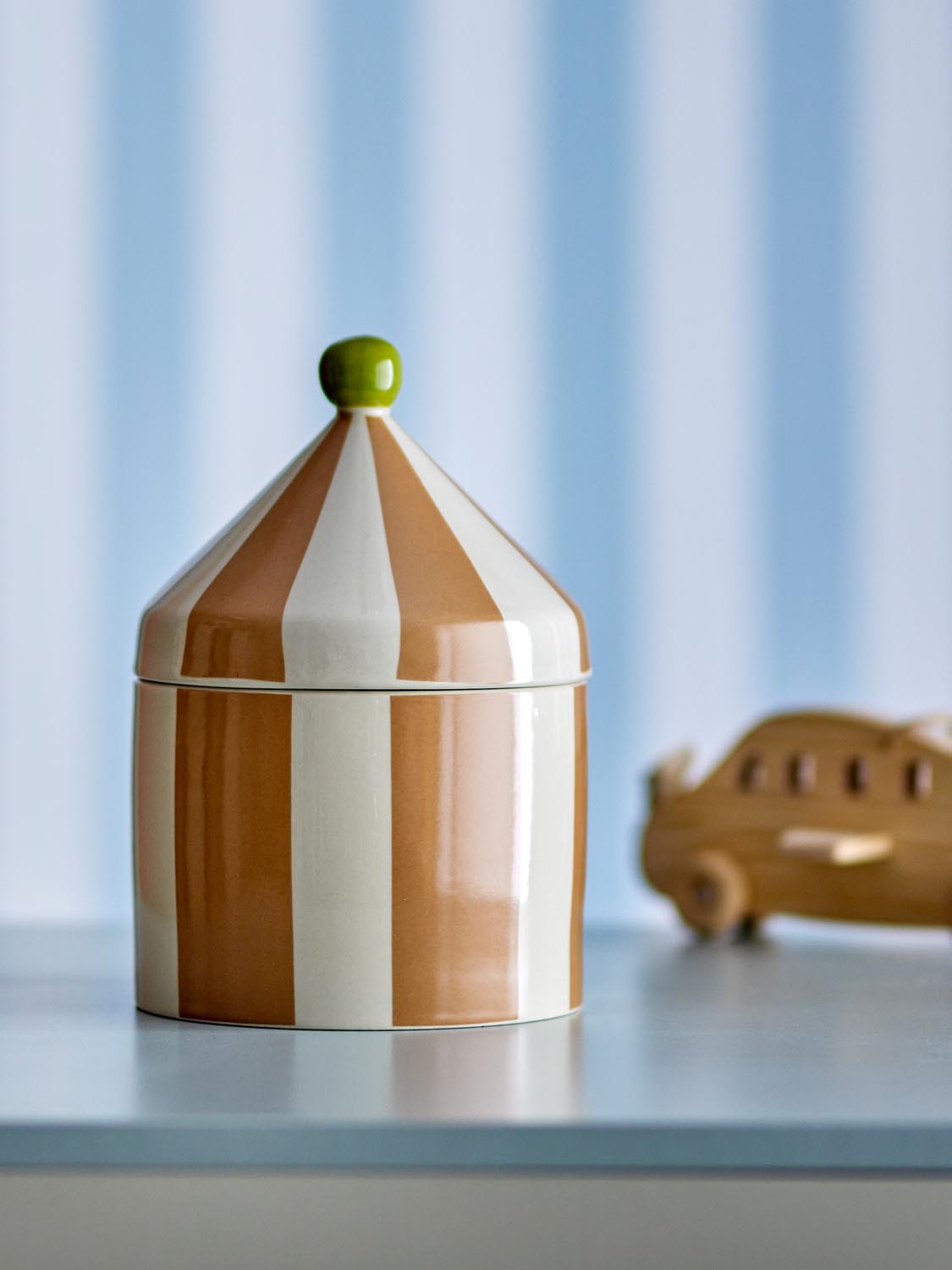 Cimmi Gefäß mit Deckel, Natur, Steingut in Nature präsentiert im Onlineshop von KAQTU Design AG. Kanne ist von Bloomingville Mini