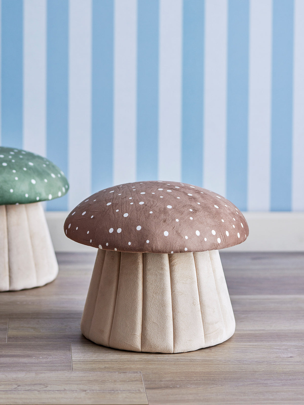 Lue Pouf, Braun, Polyester in Brown präsentiert im Onlineshop von KAQTU Design AG. Pouf ist von Bloomingville Mini