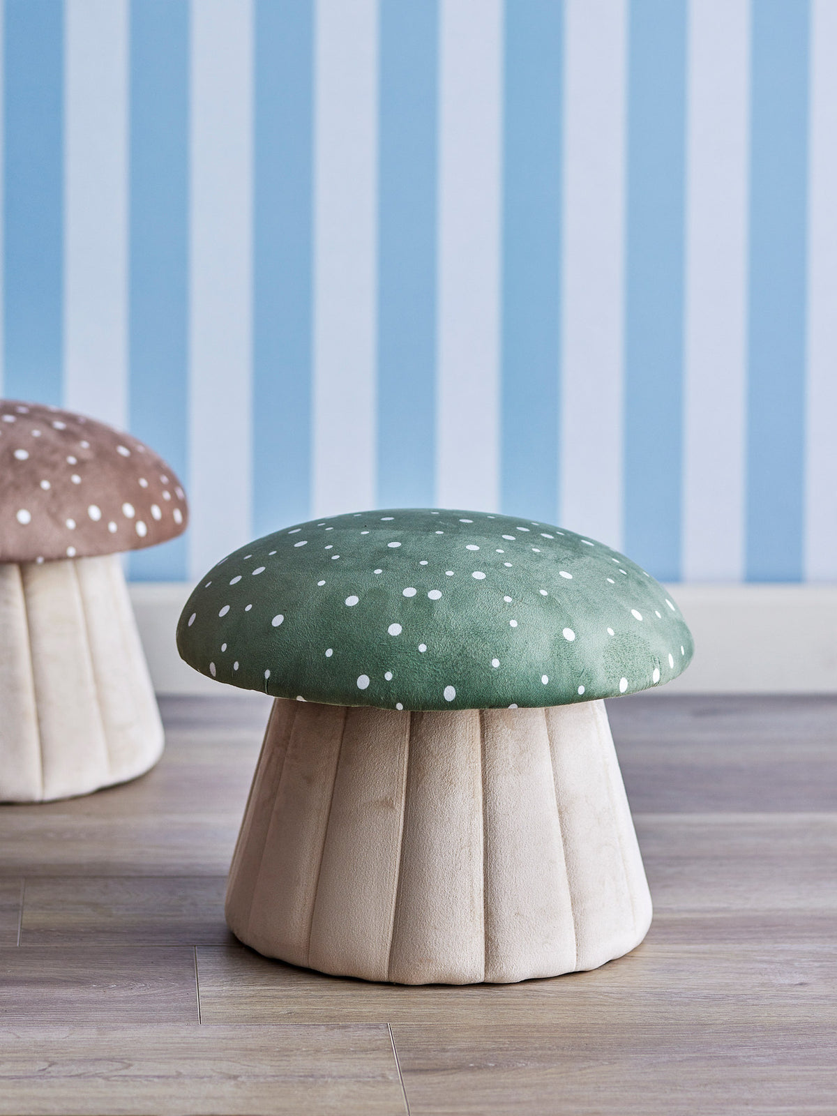 Lue Pouf, Grün, Polyester in Green präsentiert im Onlineshop von KAQTU Design AG. Pouf ist von Bloomingville Mini