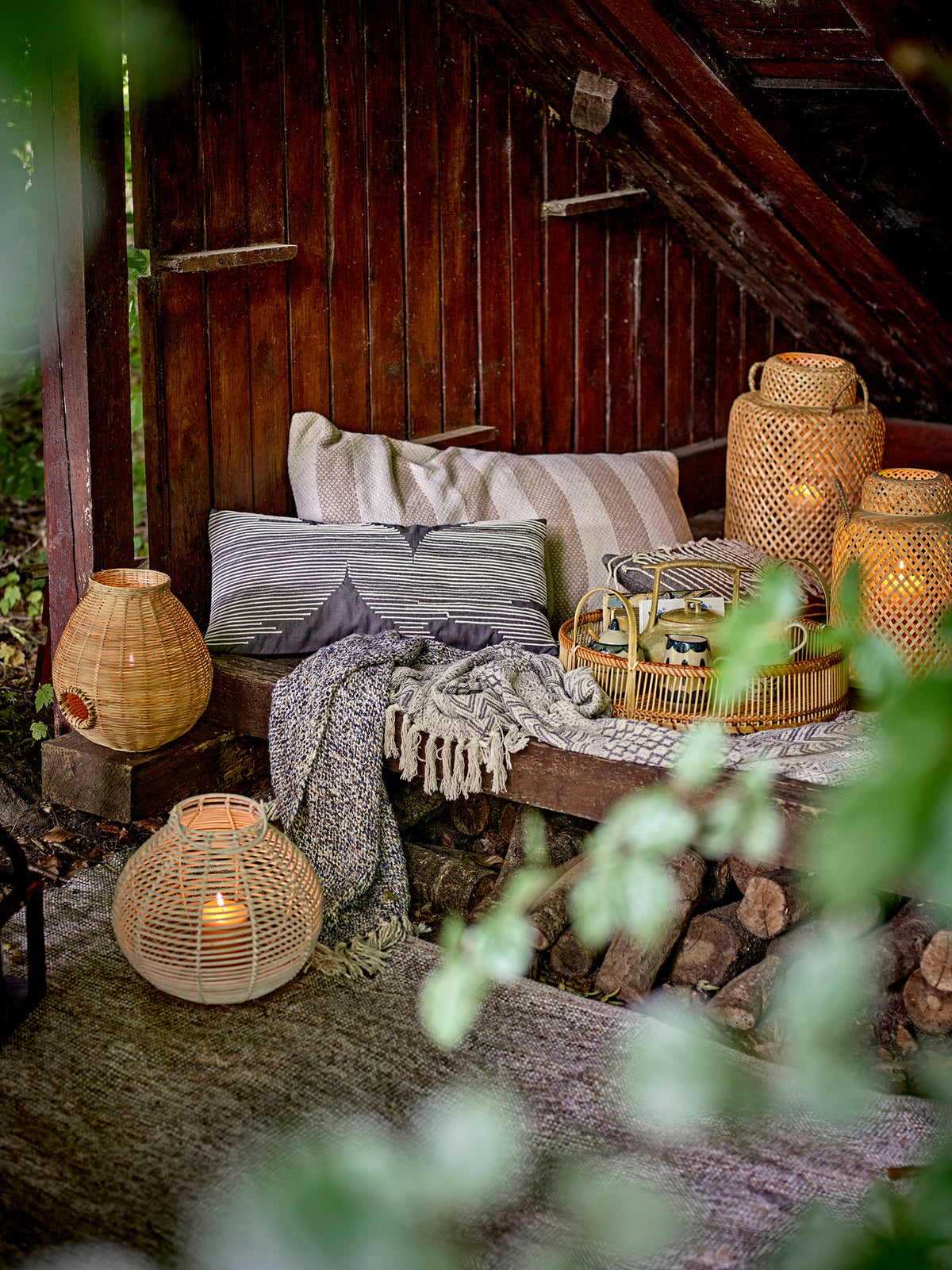 Ottine Laterne mit Glas, Natur, Bambus in Natur präsentiert im Onlineshop von KAQTU Design AG. Laterne ist von Bloomingville