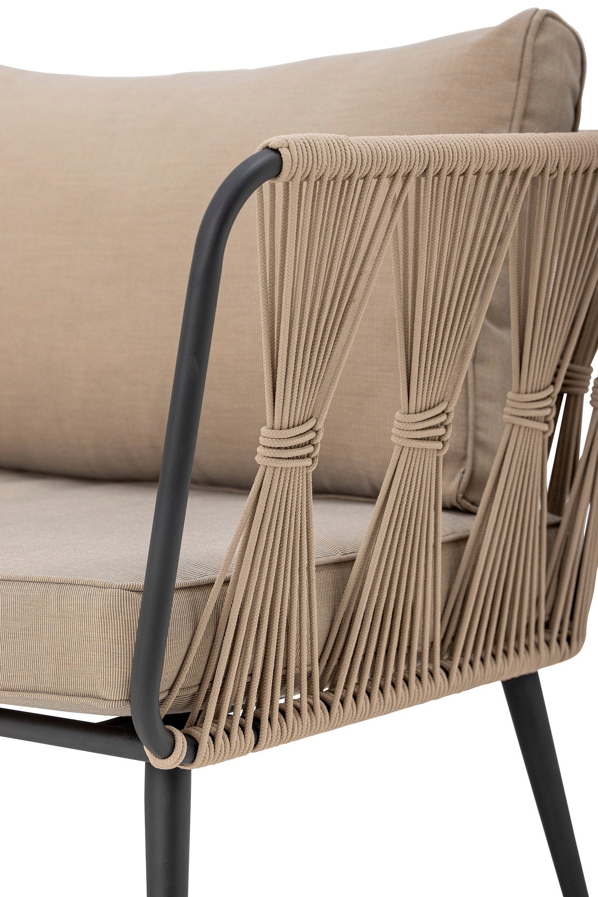 Pavone Sofa, Braun, Metall in Brown präsentiert im Onlineshop von KAQTU Design AG. 2er Sofa ist von Bloomingville