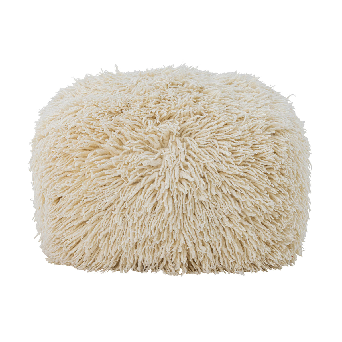 Weisser Lomba Pouf von Bloomingville aus Wolle und Baumwolle mit dichtem Fransenbesatz, runder Form und Beinen in Natur, strukturierte Oberfläche.