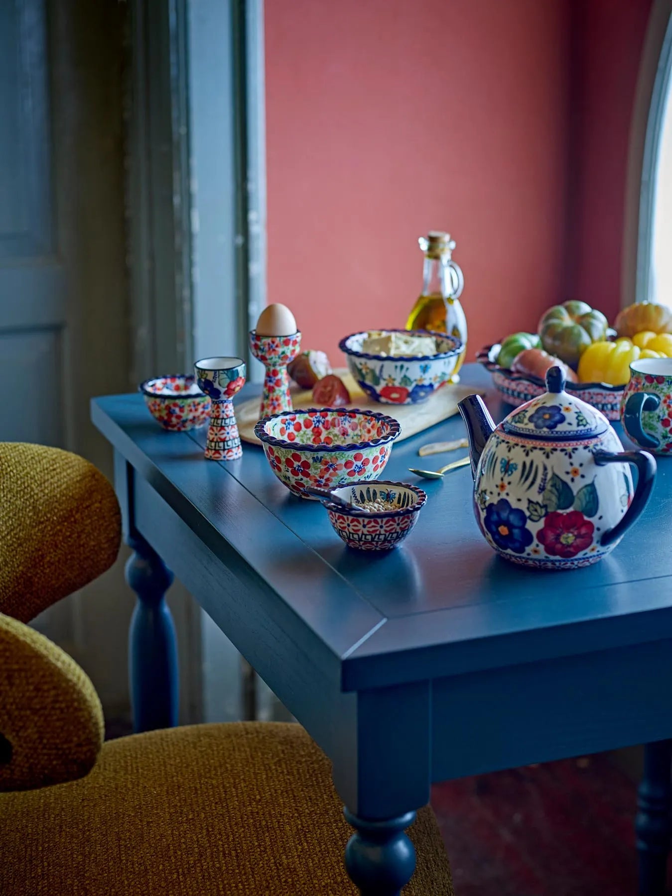 Bassy Esstisch, Blau, Tannenholz in Blau präsentiert im Onlineshop von KAQTU Design AG. Gartentisch ist von Creative Collection