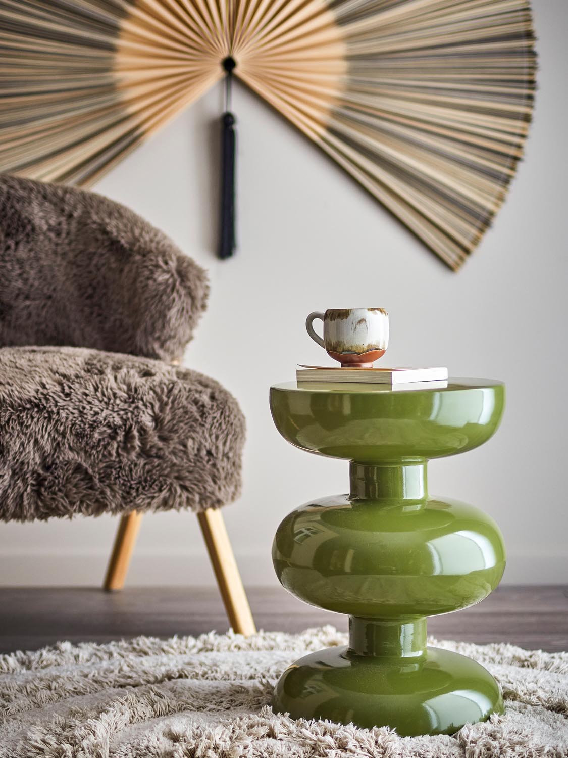 Alba Beistelltisch, Grün, Metall in Green präsentiert im Onlineshop von KAQTU Design AG. Standregal ist von Bloomingville