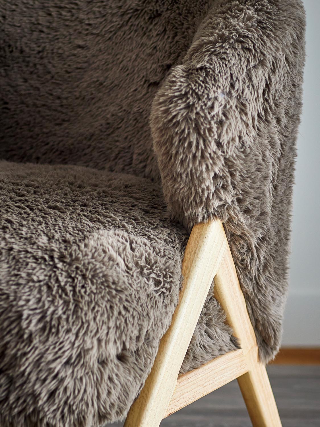 Camino Loungesessel, Braun, FSC®100%, Gummibaumholz in Brown präsentiert im Onlineshop von KAQTU Design AG. Sessel ist von Bloomingville
