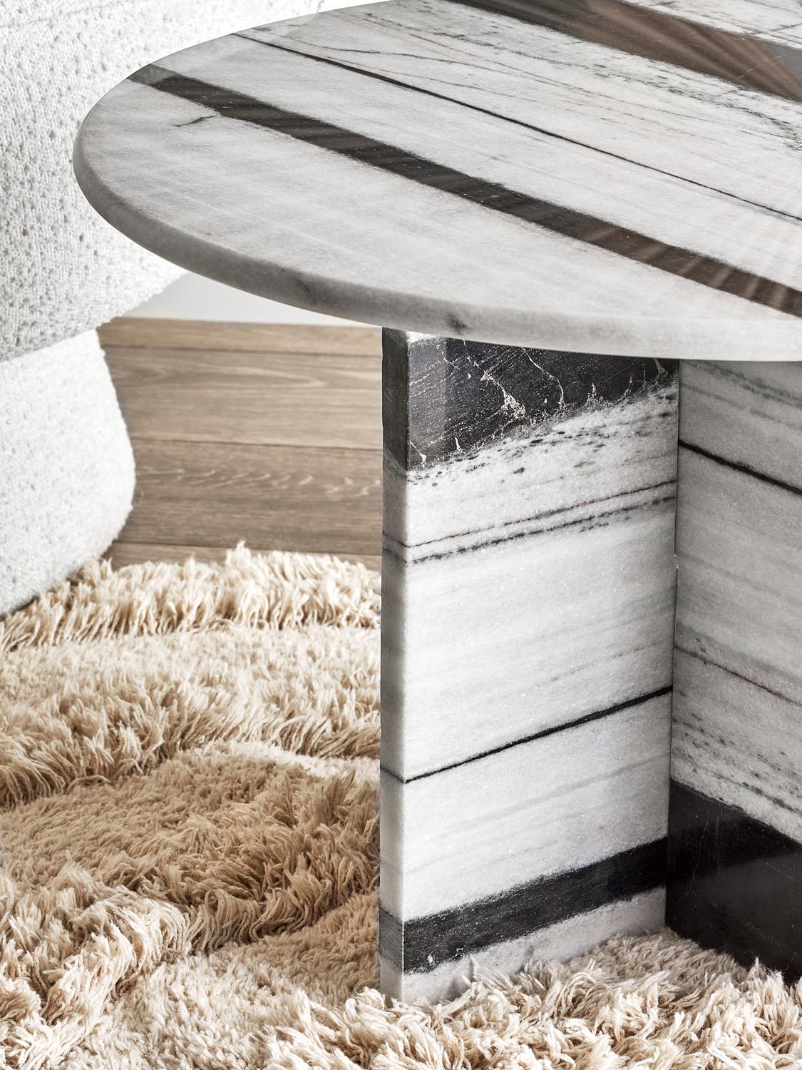 Rosito Couchtisch, Weiß, Marmor in White präsentiert im Onlineshop von KAQTU Design AG. Beistelltisch ist von Bloomingville