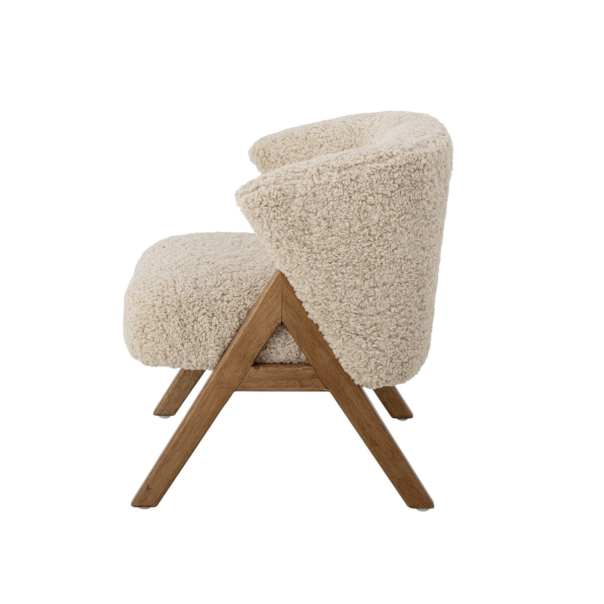 Camino Loungesessel von Bloomingville Mini in Natur, runde Form mit Teddy-Fleece-Bezug, Holzbeinen und Fusskappen.