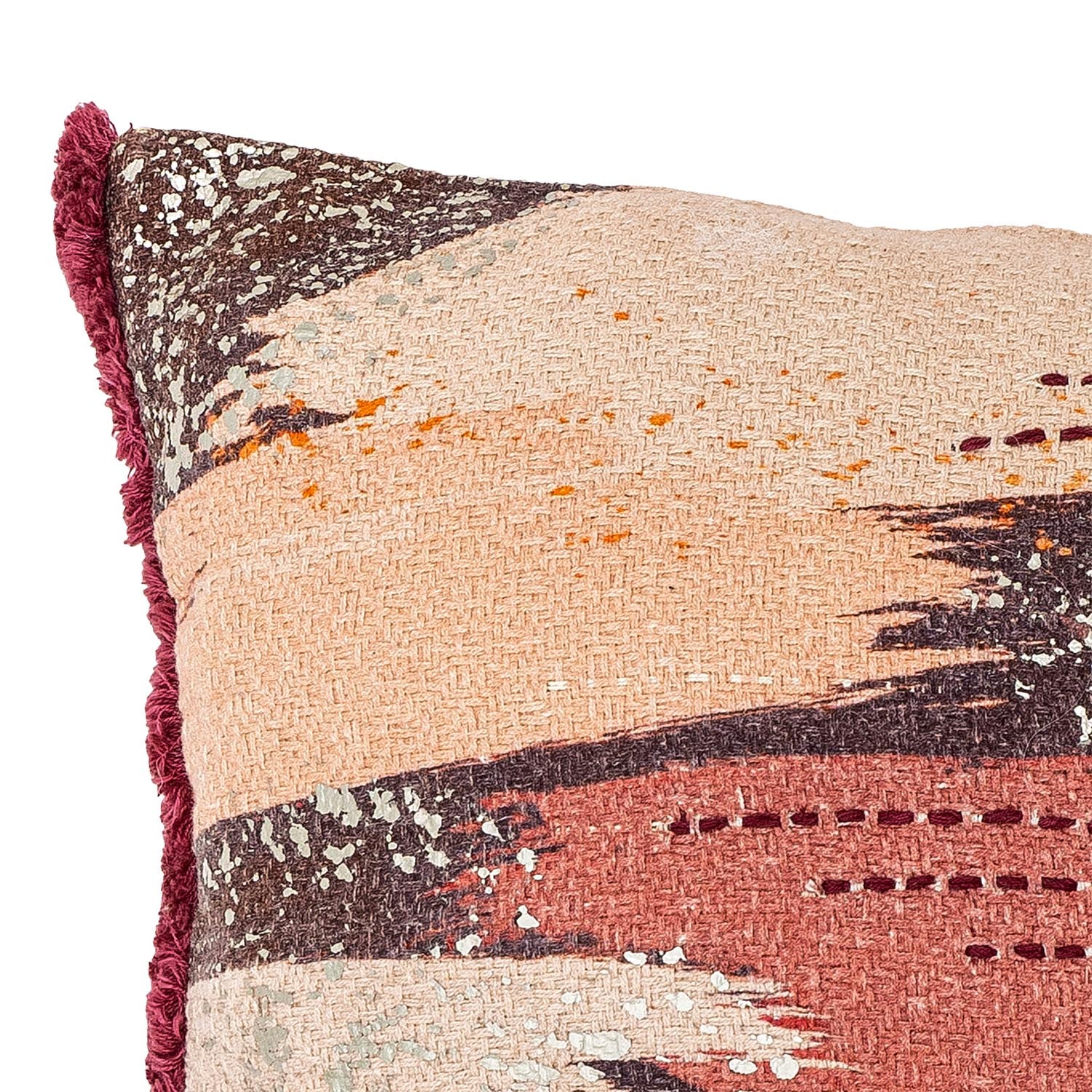 Verleihen Sie Ihrem Zuhause mit dem Bri Kissen von Bloomingville in Braun einen Hauch von Eleganz und Komfort. Hochwertige Baumwolle und einzigartiges Design.