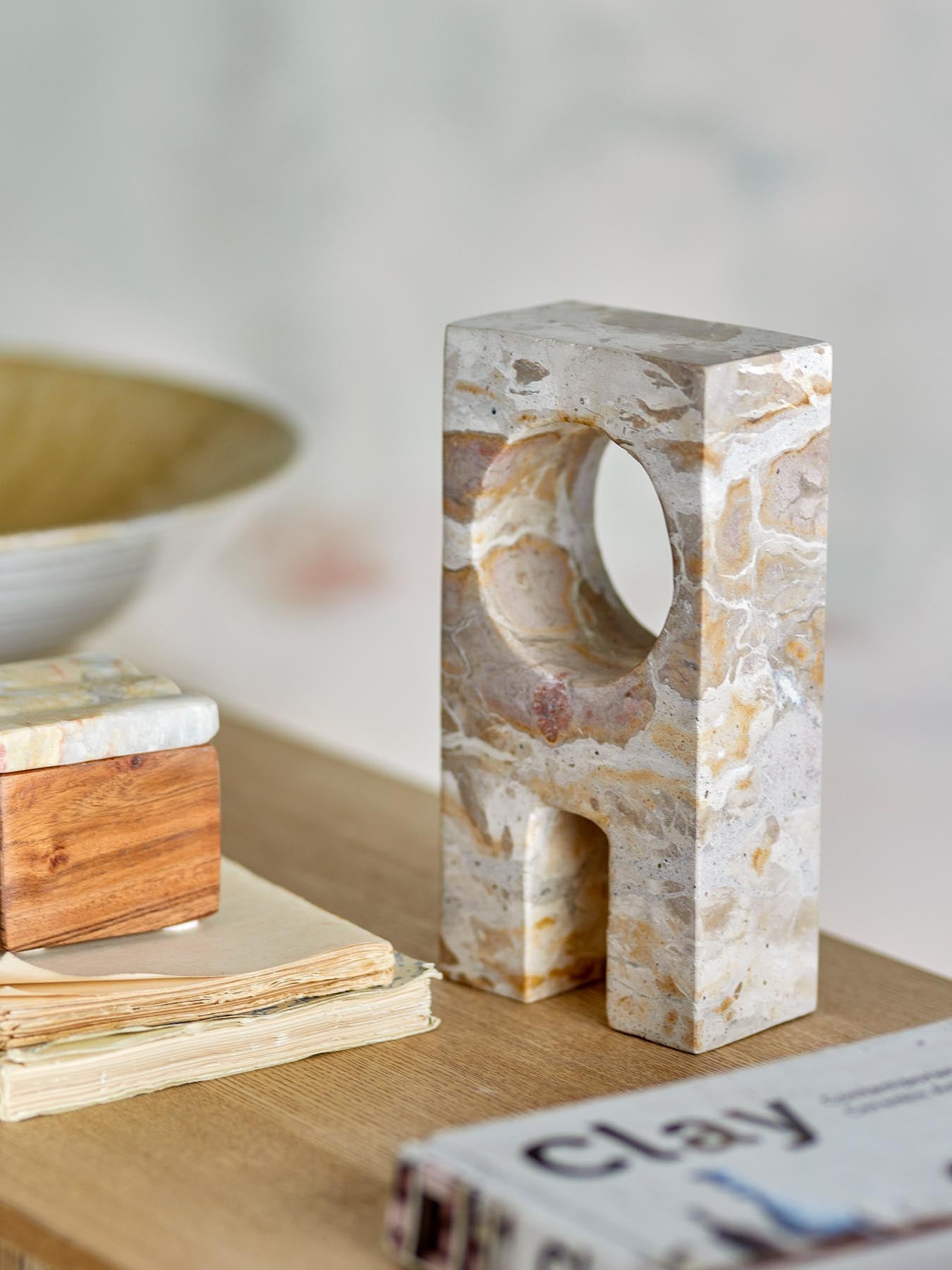 Aoxi Deko, Natur, Marmor in Natur präsentiert im Onlineshop von KAQTU Design AG. Kunstgegenstände ist von Bloomingville
