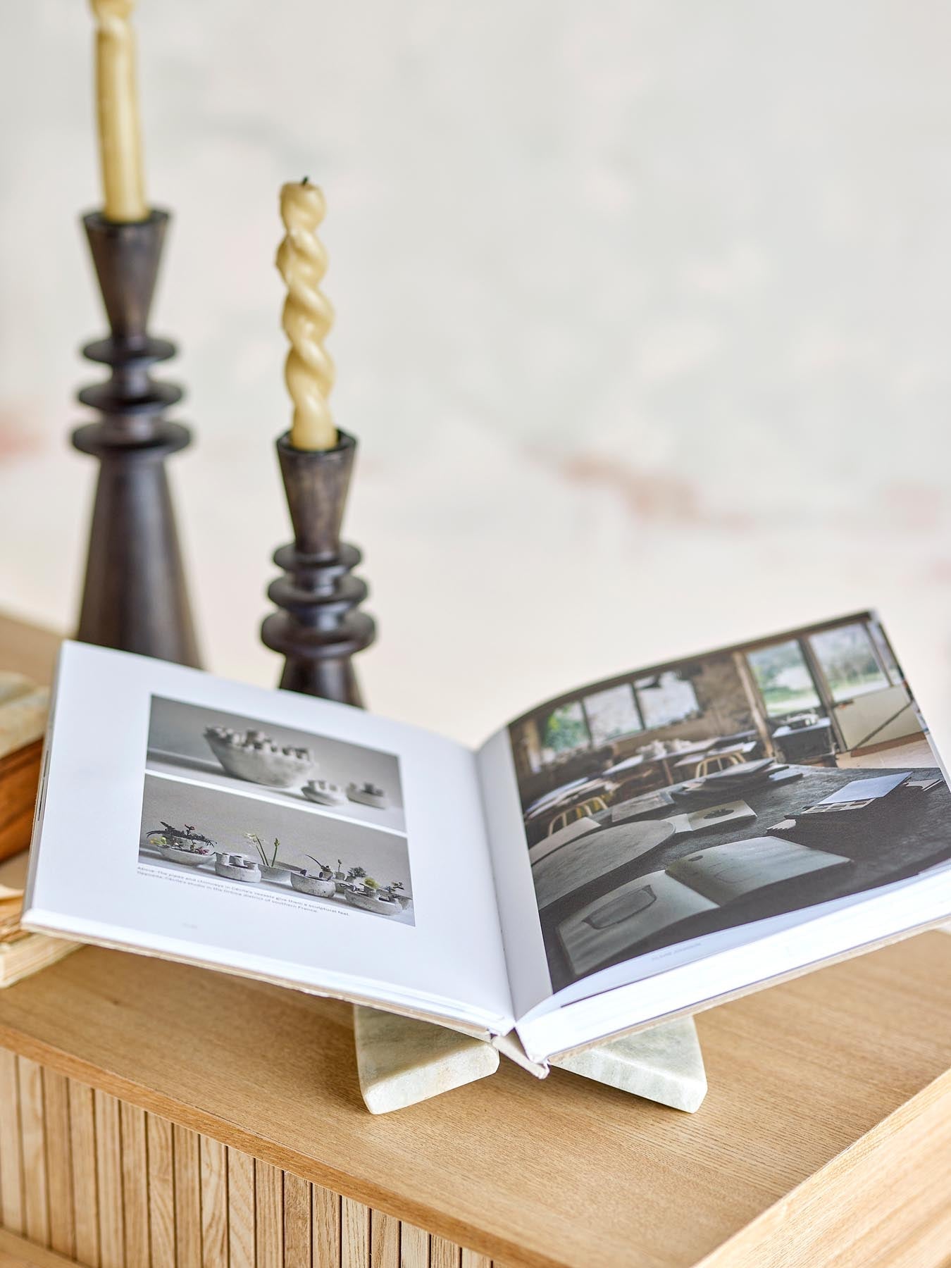 Naza Magazinhalter, Natur, Marmor in Natur präsentiert im Onlineshop von KAQTU Design AG. Aufbewahrungsbox ist von Bloomingville