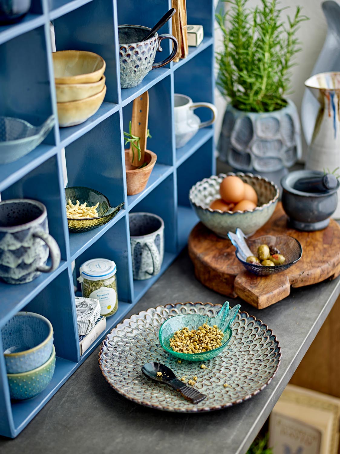 Yuta Schale, Bunt, Glas in Multi präsentiert im Onlineshop von KAQTU Design AG. Schale ist von Creative Collection