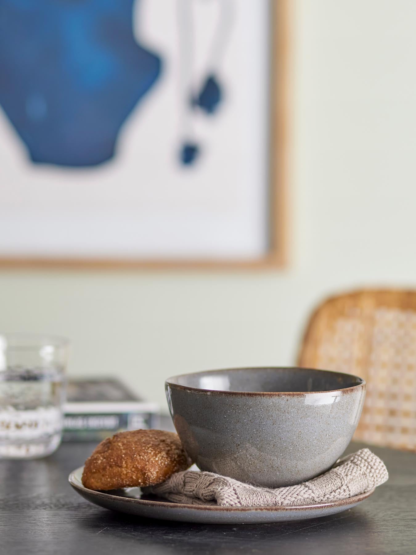 Sandrine Frühstück Set, Grau, Steingut in Grau präsentiert im Onlineshop von KAQTU Design AG. Geschirr ist von Bloomingville