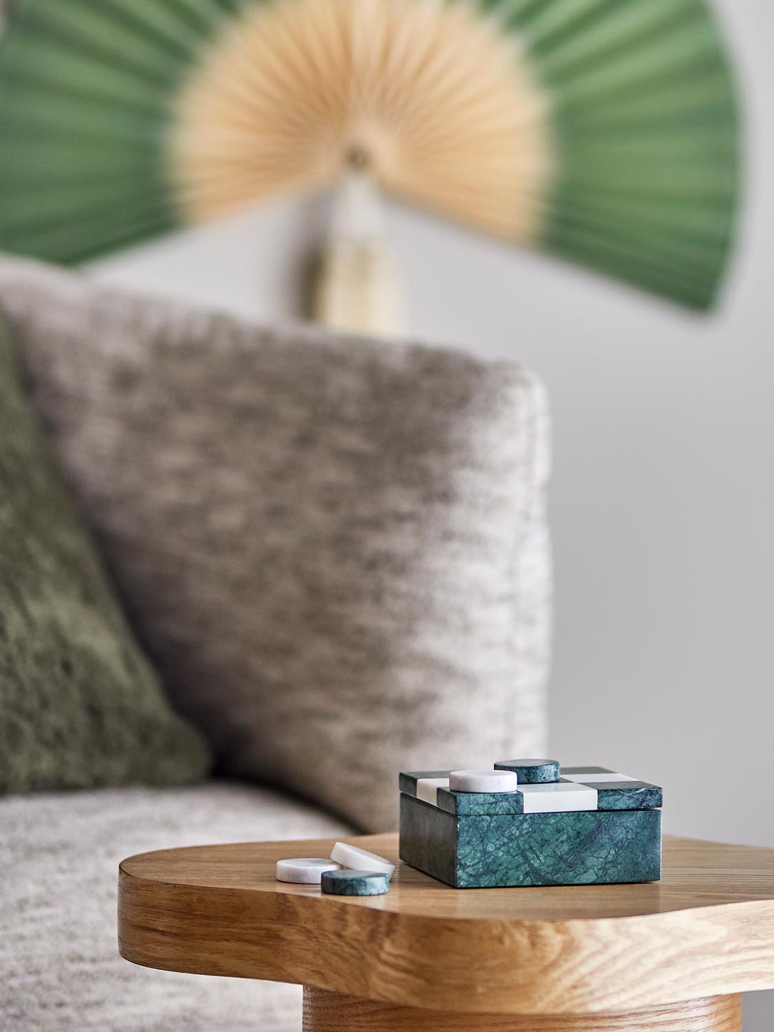 Aske Drei gewinnt, Grün, Marmor in Green präsentiert im Onlineshop von KAQTU Design AG. Kunstgegenstände ist von Bloomingville