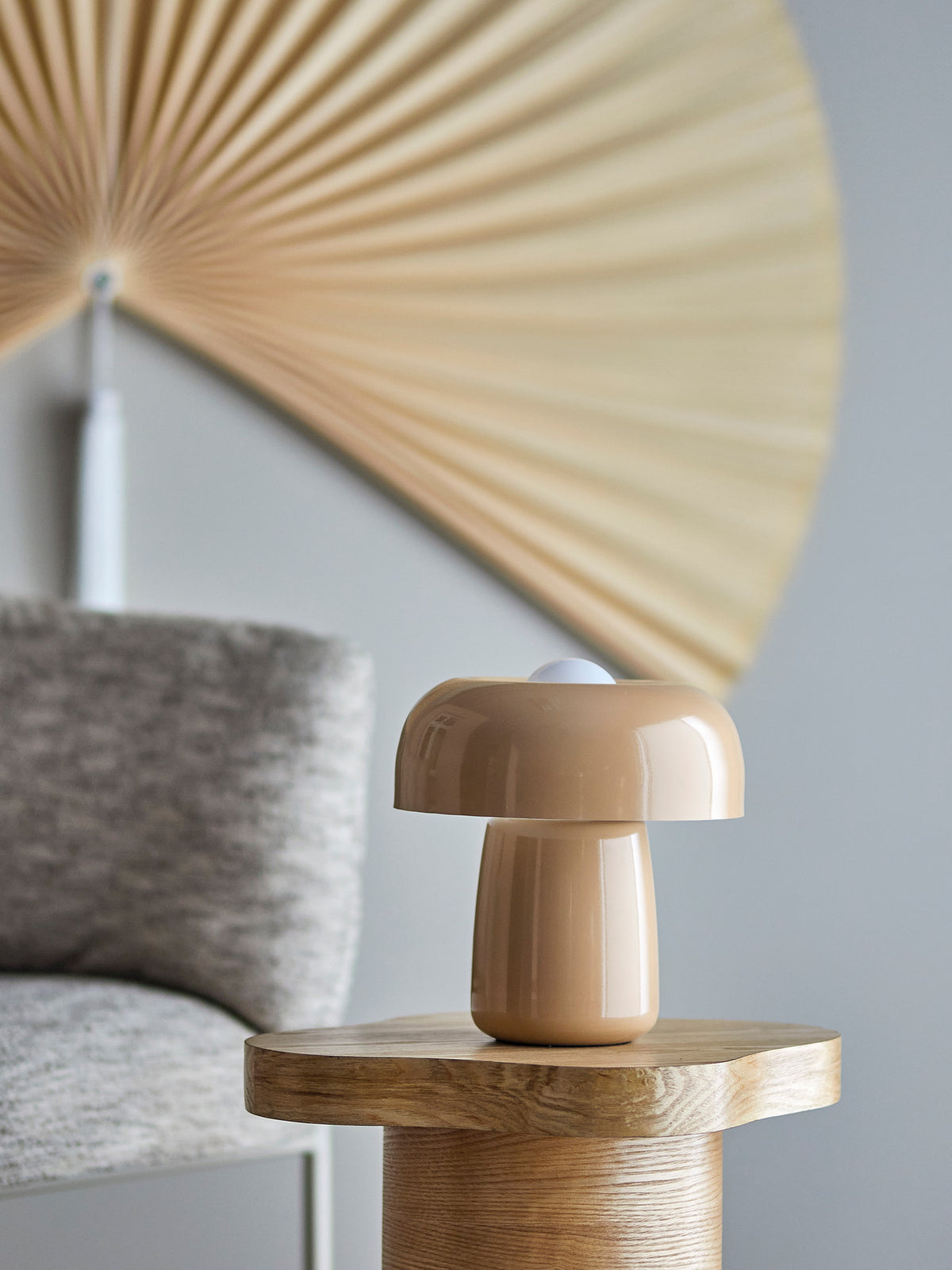 Ylva Tischlampe, Natur, Metall in Nature präsentiert im Onlineshop von KAQTU Design AG. Tischleuchte ist von Bloomingville