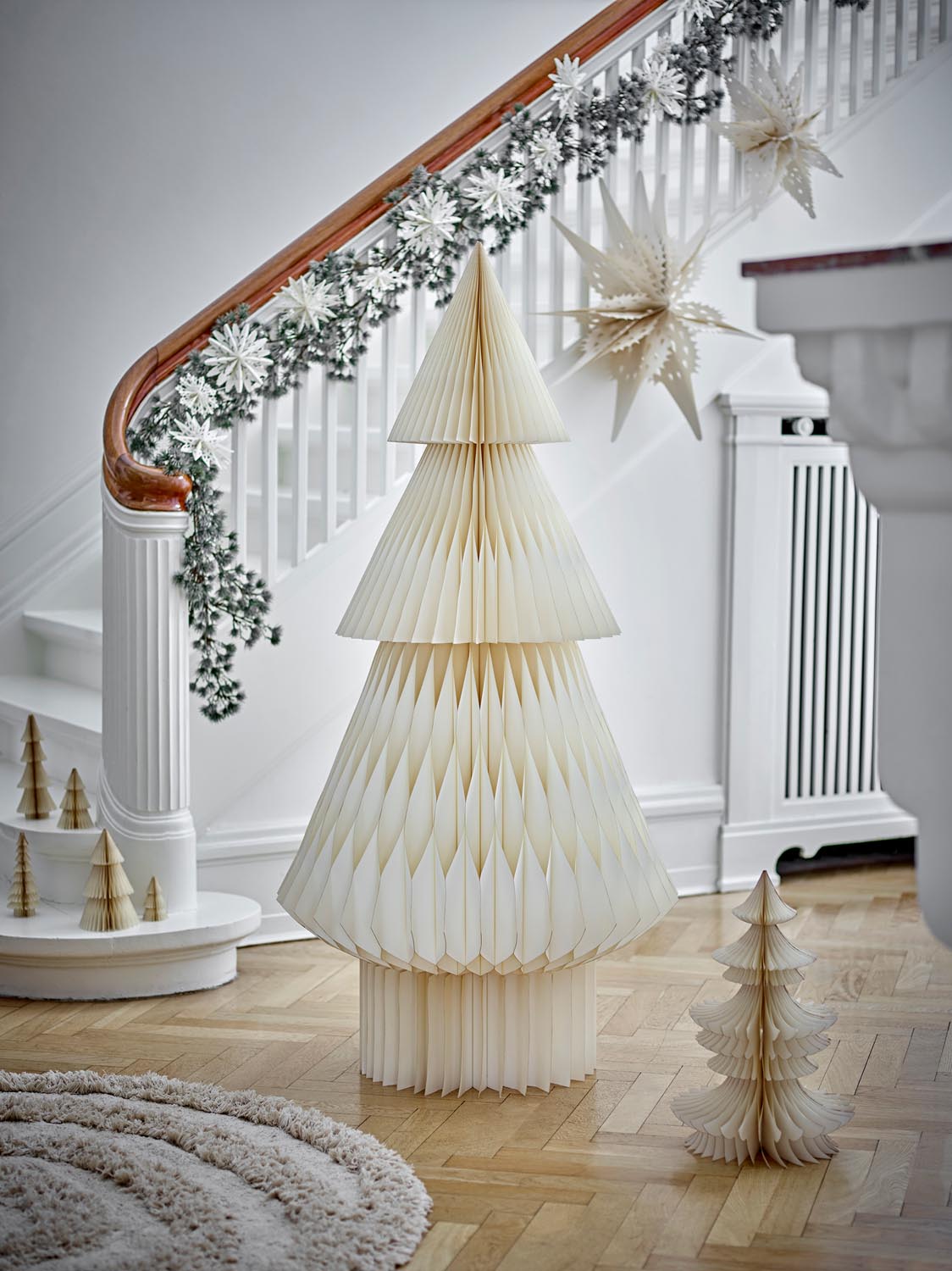 Ilo Stern, Weiß, FSC®Mix, Paper in White präsentiert im Onlineshop von KAQTU Design AG. Kunstgegenstände ist von Bloomingville