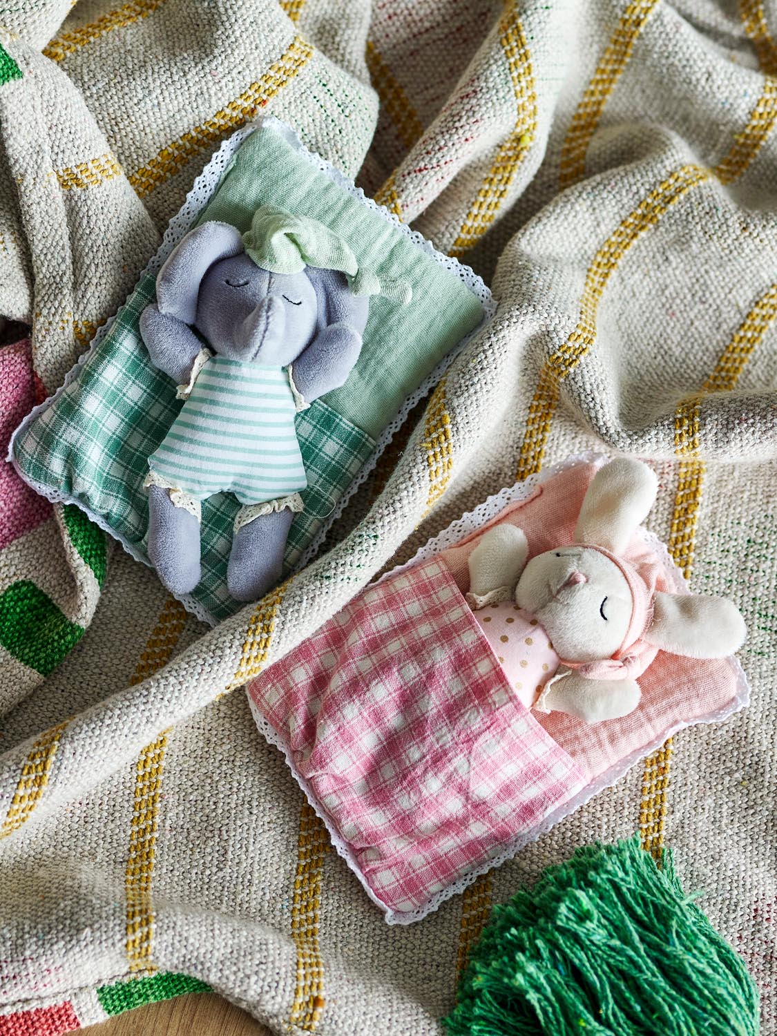 Elie Puppe, Bunt, Polyester in Multi präsentiert im Onlineshop von KAQTU Design AG. Zelt Kids ist von Bloomingville Mini