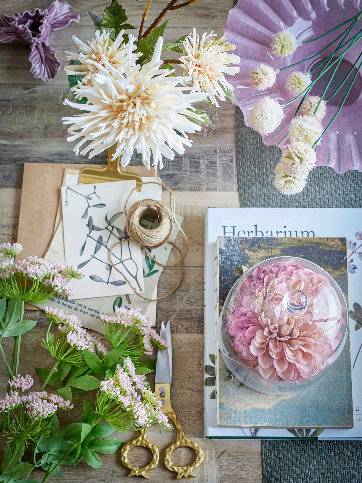 Chrysantemum Stiel, Rose, Künstliche Blumen in Rose präsentiert im Onlineshop von KAQTU Design AG. Kunstblume ist von Bloomingville