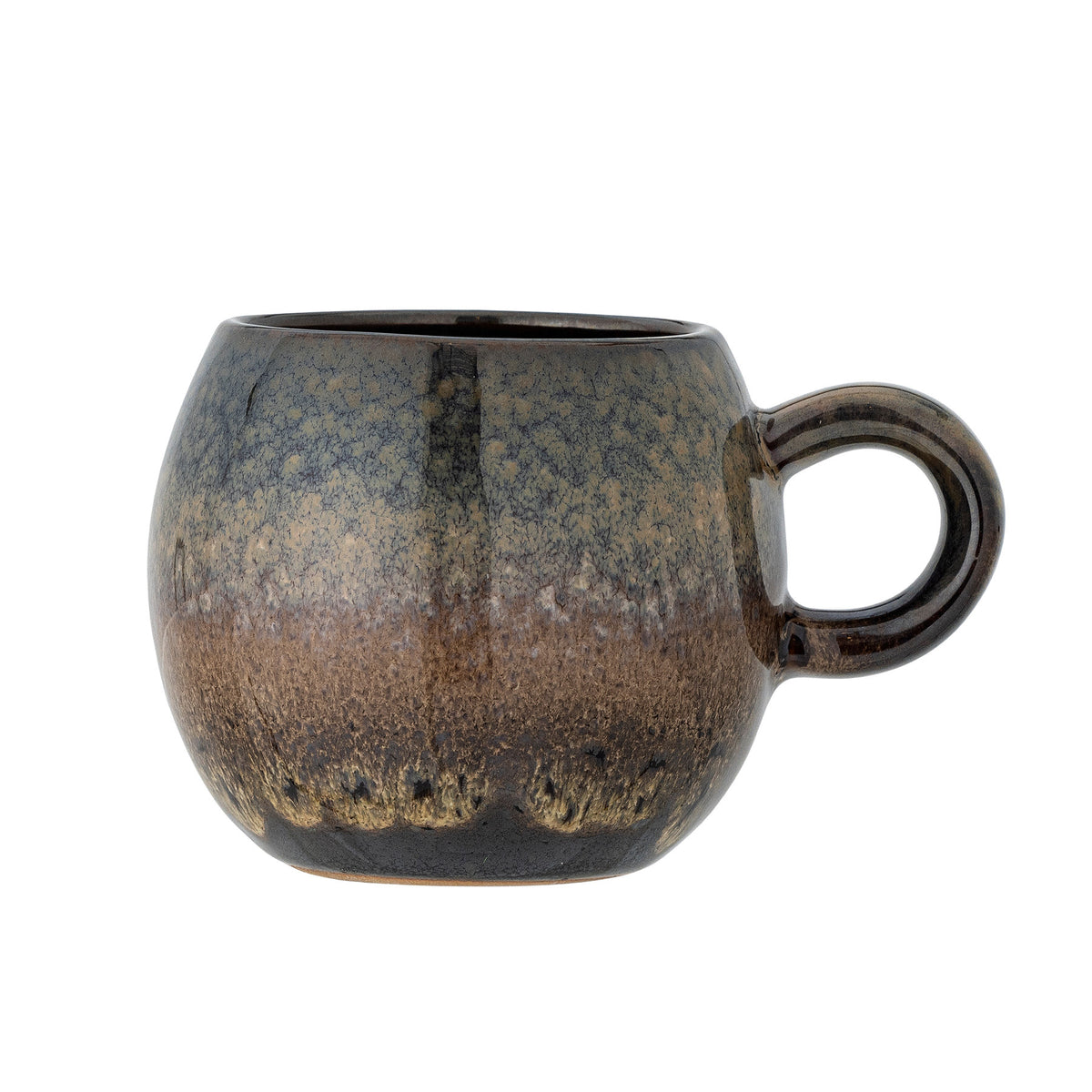 Paula Tasse, Braun, Steingut in Braun präsentiert im Onlineshop von KAQTU Design AG. Tasse ist von Bloomingville