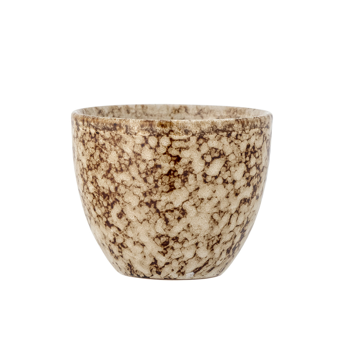 Paula Tasse, Braun, Steingut in Braun präsentiert im Onlineshop von KAQTU Design AG. Tasse ist von Bloomingville