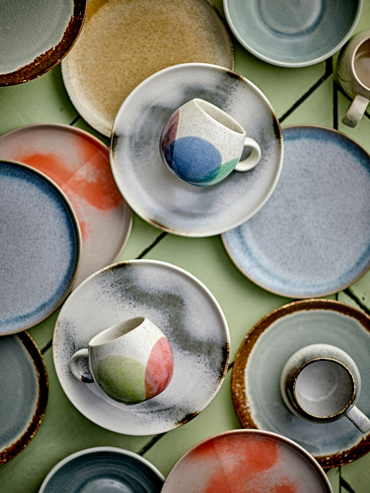 Paula Tasse, Blau, Steingut in Blau präsentiert im Onlineshop von KAQTU Design AG. Tasse ist von Bloomingville