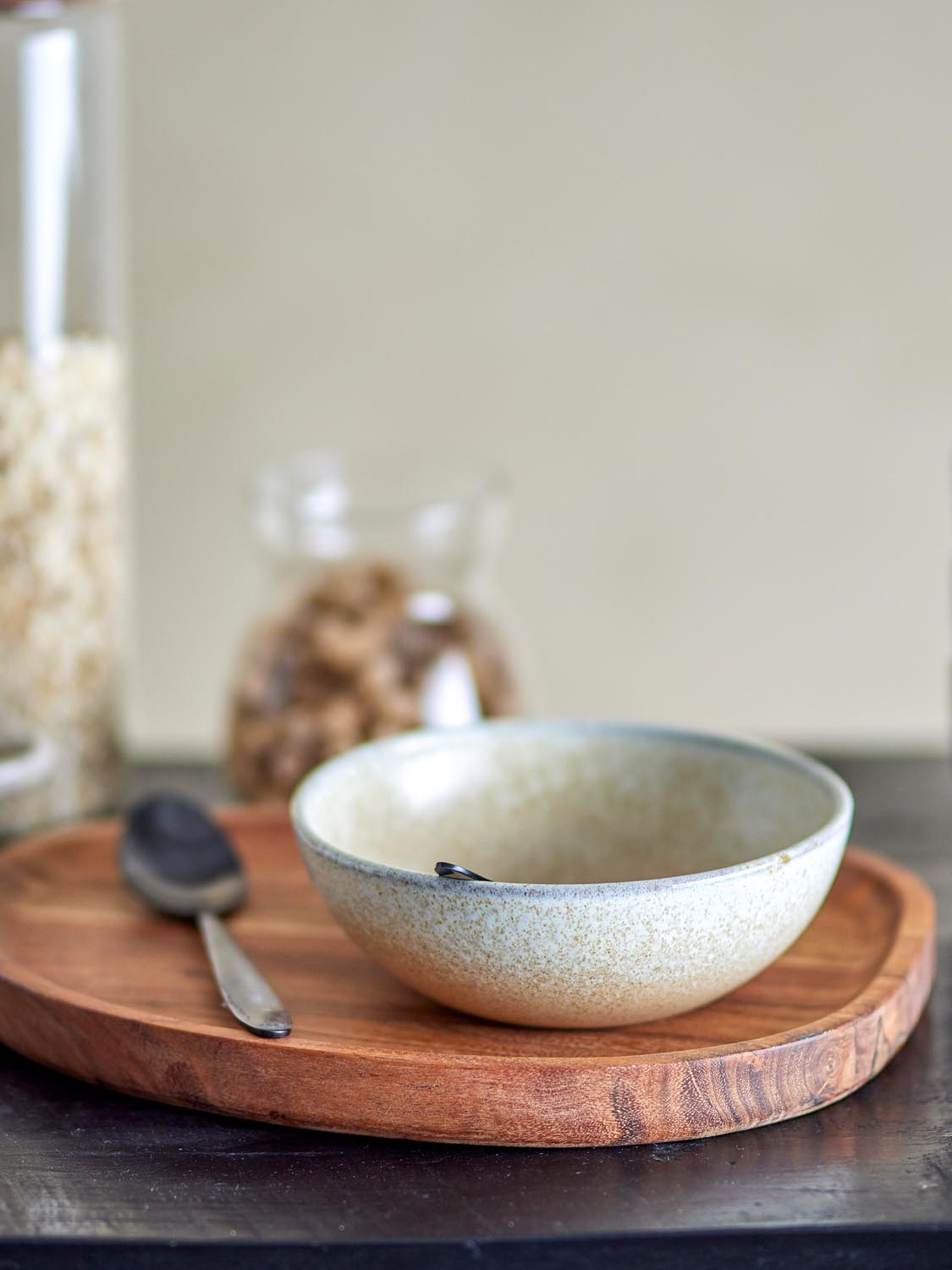 Paula Schale, Natur, Steingut in Nature präsentiert im Onlineshop von KAQTU Design AG. Schale ist von Bloomingville