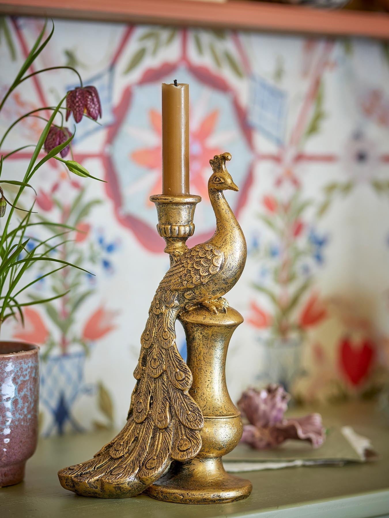 Tausi Kerzenhalter, Gold, Polyresin in Gold präsentiert im Onlineshop von KAQTU Design AG. Teelichthalter ist von Creative Collection