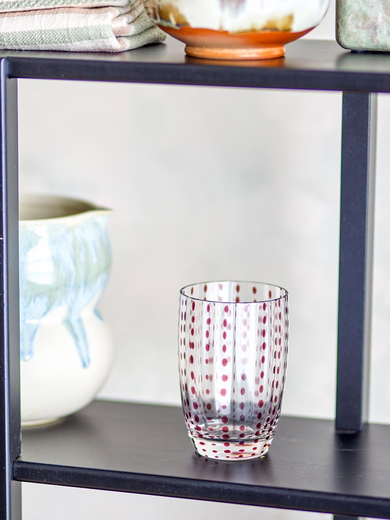 Brinley Trinkglas, Braun, Glas in Braun präsentiert im Onlineshop von KAQTU Design AG. Glas ist von Bloomingville