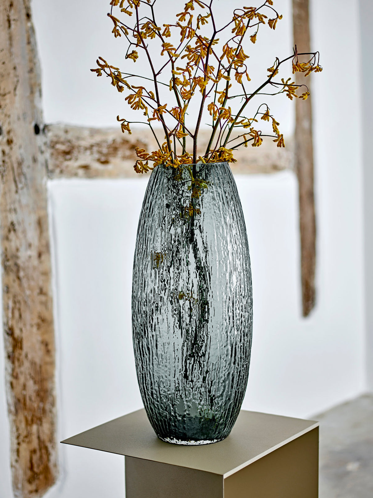 Brock Vase, Grau, Glas in Grau präsentiert im Onlineshop von KAQTU Design AG. Vase ist von Bloomingville