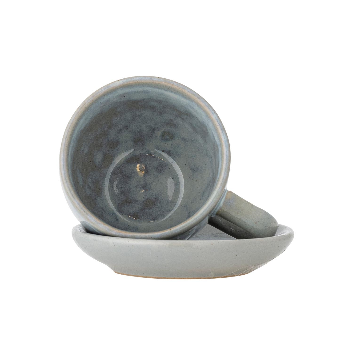 Brenta Tasse mit Untertasse, Blau, Steingut in Blau präsentiert im Onlineshop von KAQTU Design AG. Tasse ist von Bloomingville