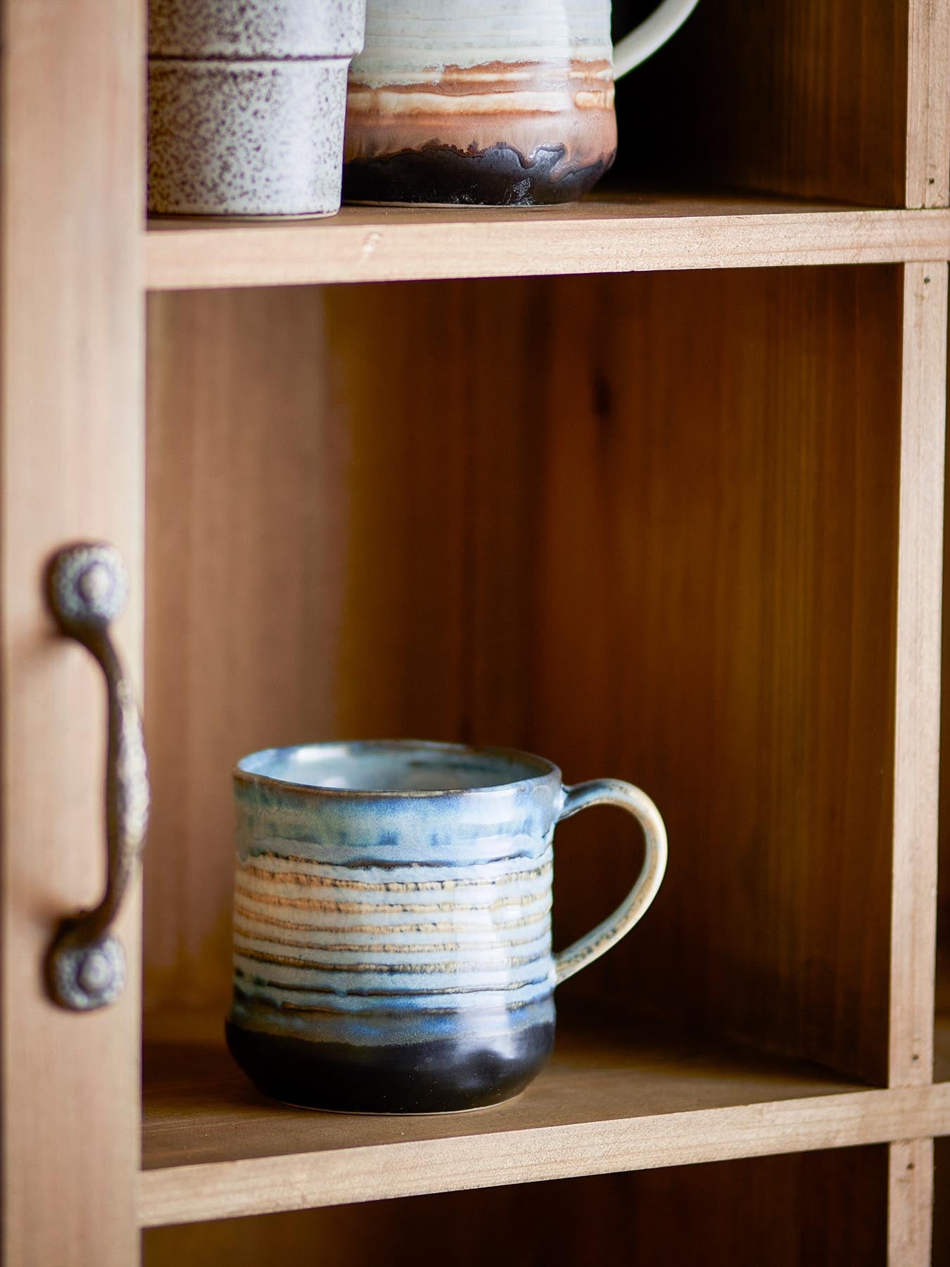 Deana Becher, Blau, Steingut in Blau präsentiert im Onlineshop von KAQTU Design AG. Tasse ist von Bloomingville