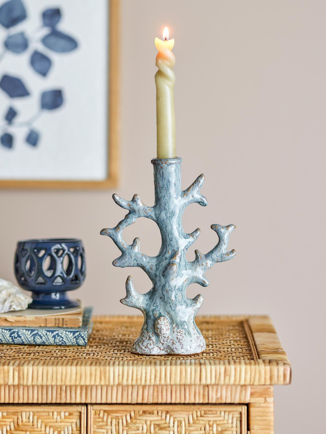 Bridget Kerzenhalter, Grau, Steingut in Grau präsentiert im Onlineshop von KAQTU Design AG. Kerzenständer ist von Creative Collection
