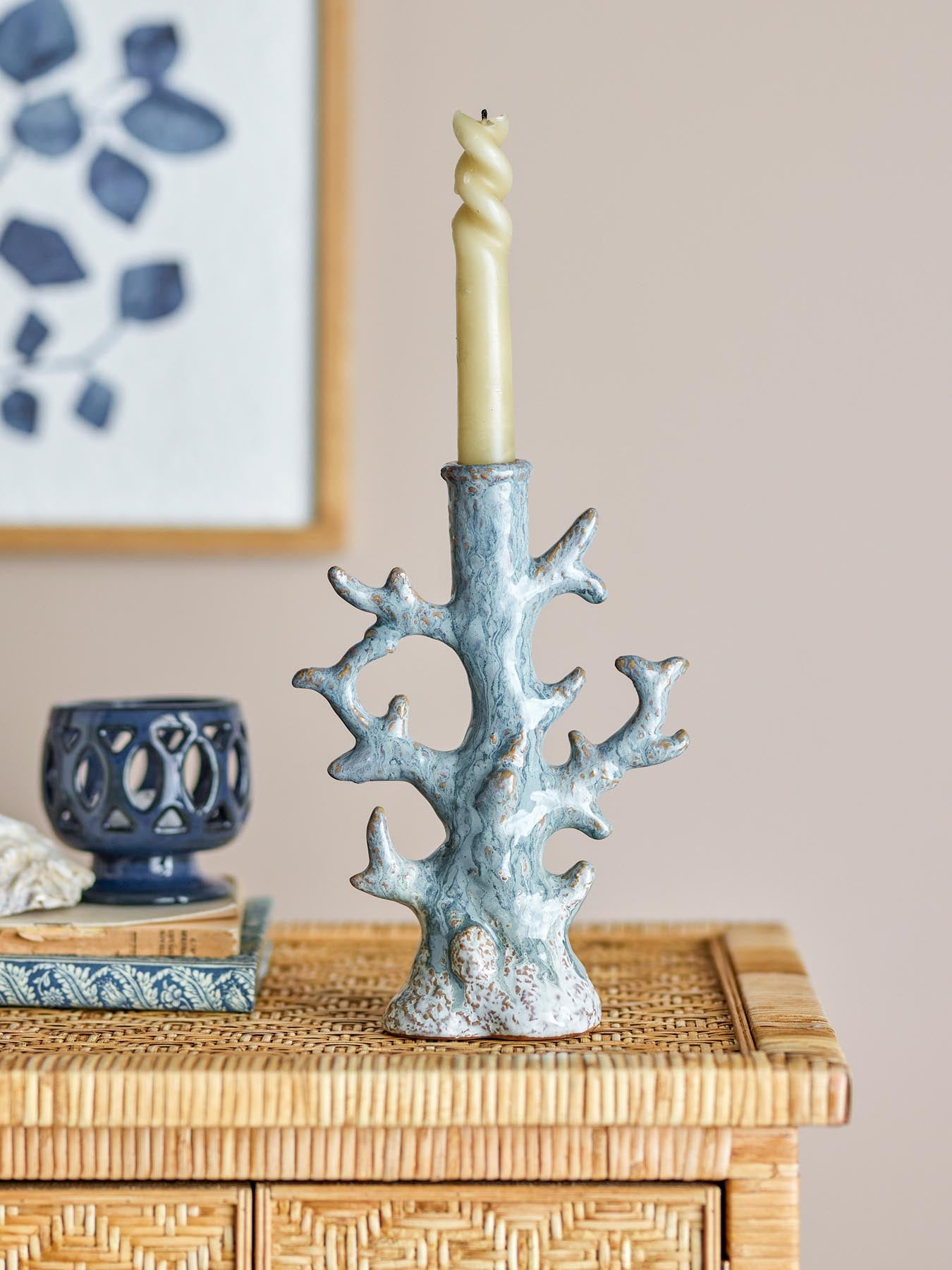 Bridget Kerzenhalter, Grau, Steingut in Grau präsentiert im Onlineshop von KAQTU Design AG. Kerzenständer ist von Creative Collection