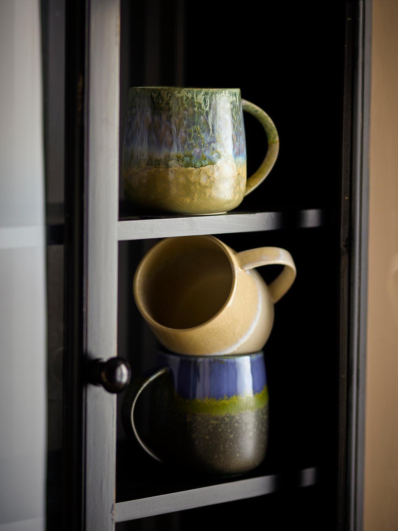 Cloe Becher, Blau, Steingut in Blau präsentiert im Onlineshop von KAQTU Design AG. Tasse ist von Creative Collection