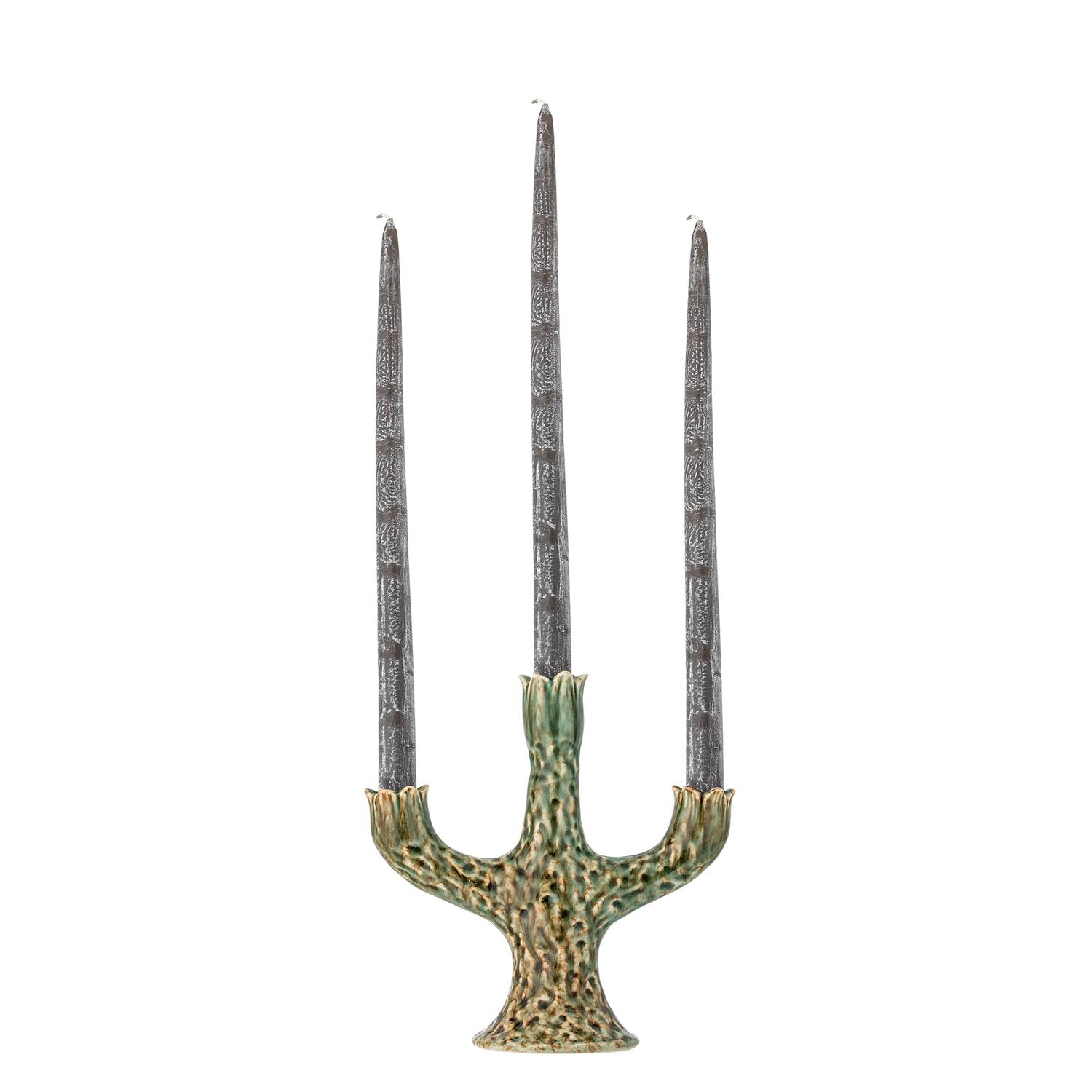 Entdecken Sie den Cyrill Kerzenhalter in Grün von Creative Collection – ein skulpturales Wohnaccessoire aus hochwertigem Steingut, das mit seiner einzigartigen Glasur und dem kaktusähnlichen Design jeden Raum bereichert.
