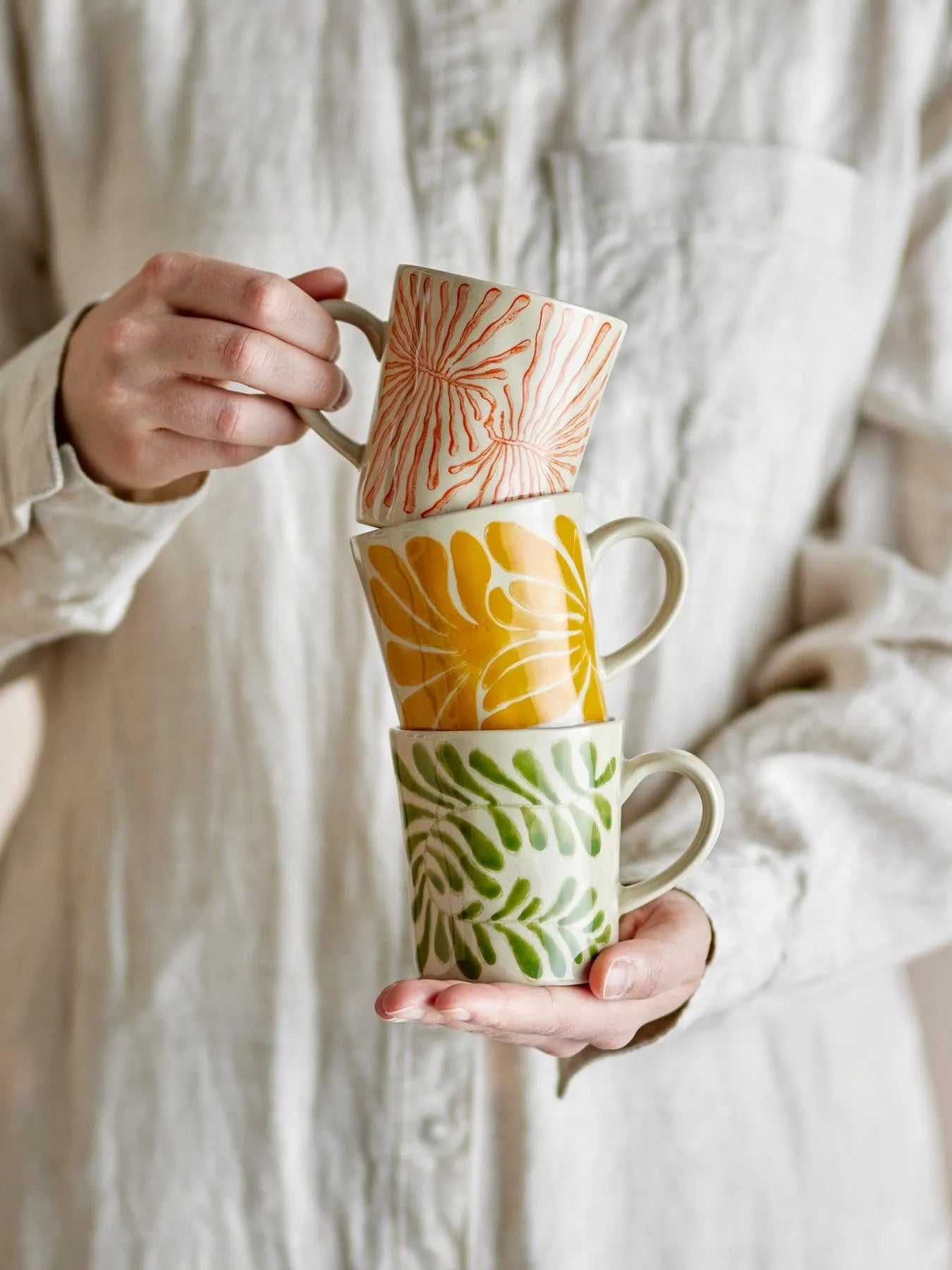 Fauni Tasse, Gelb, Steingut in Gelb präsentiert im Onlineshop von KAQTU Design AG. Tasse ist von Creative Collection