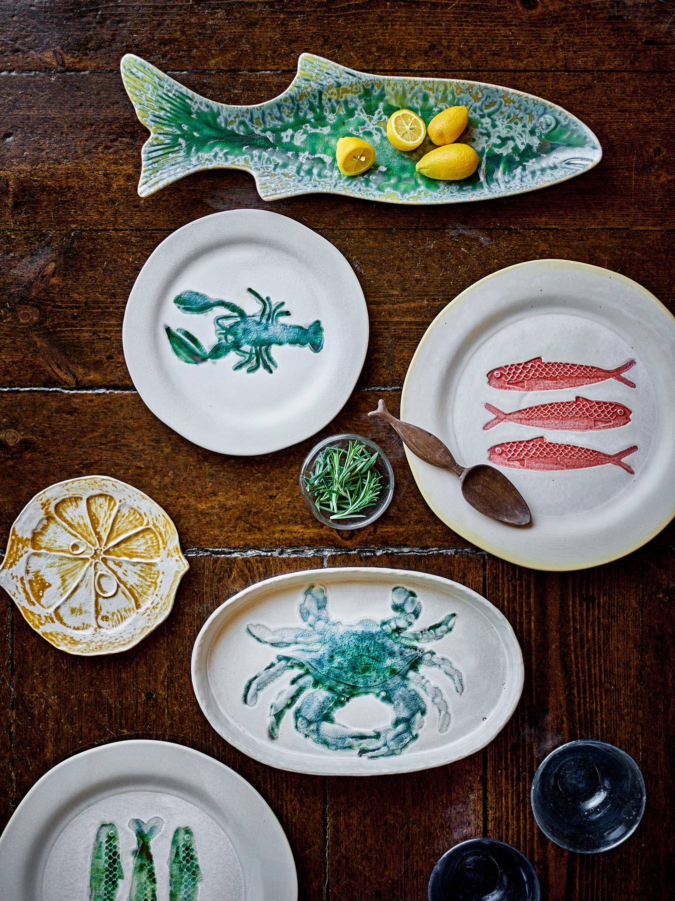 Hadden Teller, Grün, Steingut in Grün präsentiert im Onlineshop von KAQTU Design AG. Teller ist von Creative Collection