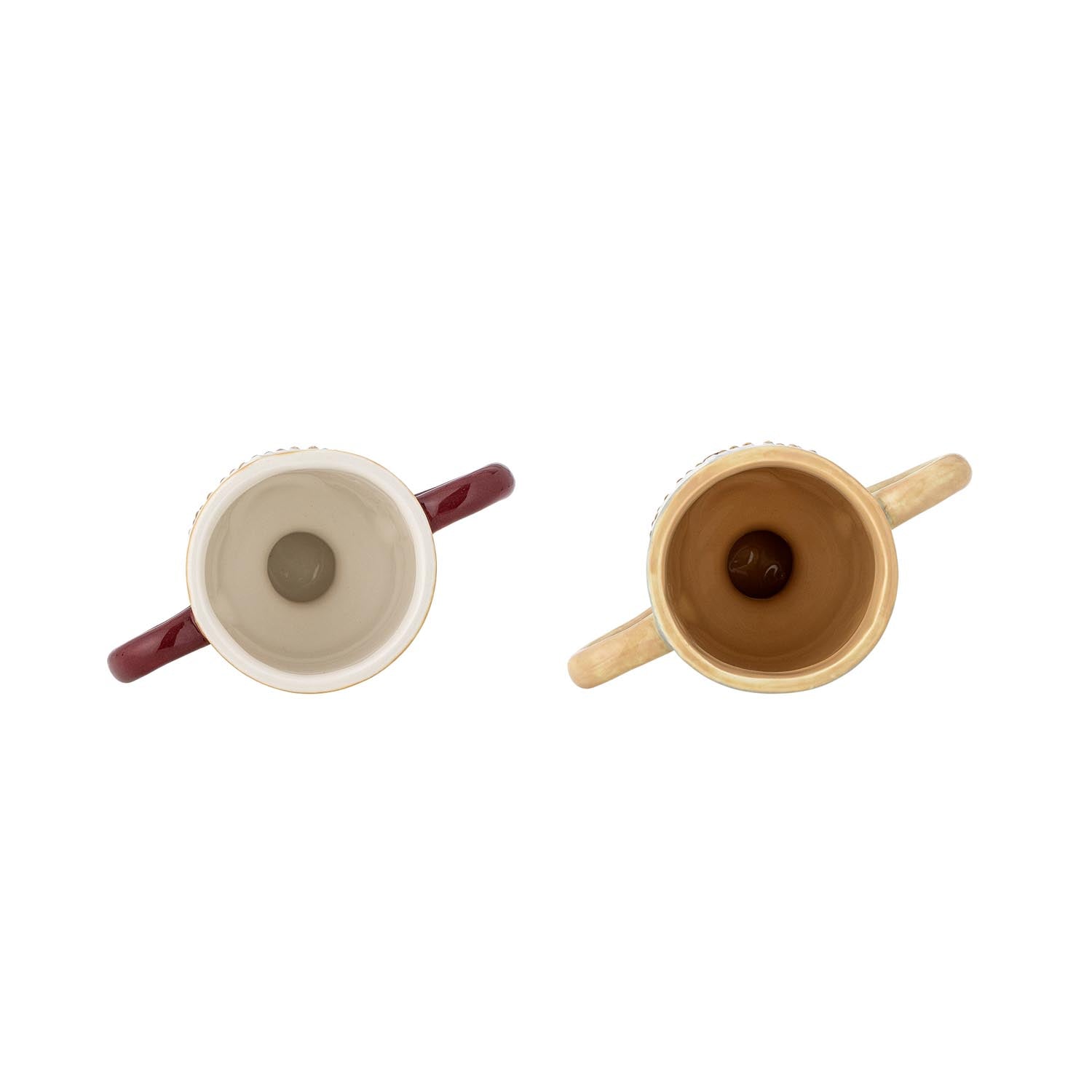Genießen Sie Ihre Getränke stilvoll mit der blauen Trophy Tasse von Bloomingville Mini. Einzigartiges Design, langlebiges Steingut und perfekt für jeden Tag!