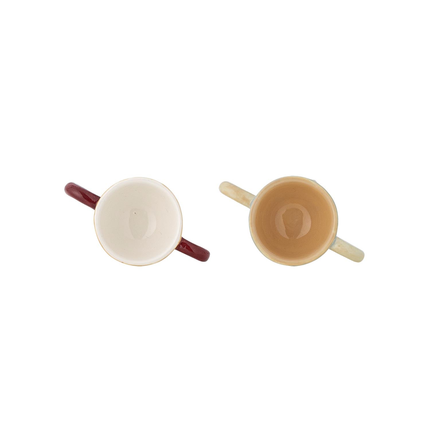 Verleihen Sie Ihrem Frühstückstisch mit den blauen Trophy Eierbechern von Bloomingville Mini einen Hauch von Eleganz und Spaß! Perfekt für jeden Anlass.
