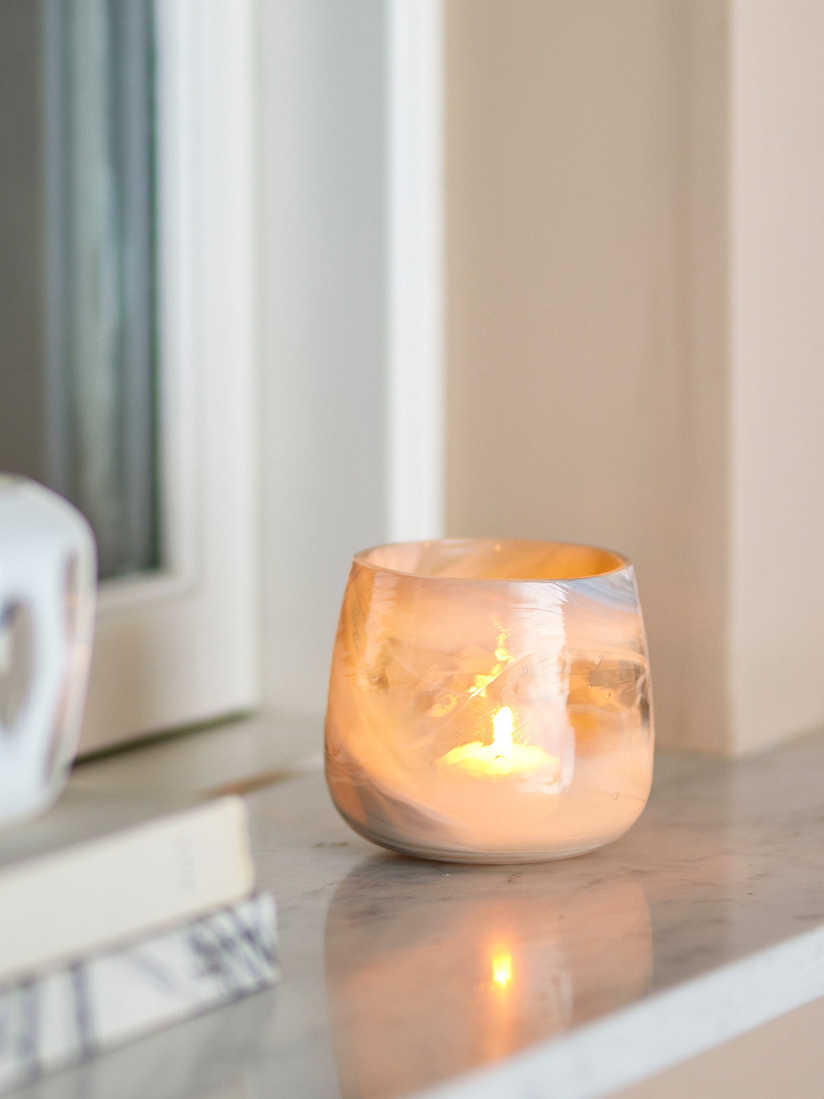 Imran Teelichthalter, Grau, Recyceltes Glas in Grau präsentiert im Onlineshop von KAQTU Design AG. Teelichthalter ist von Bloomingville
