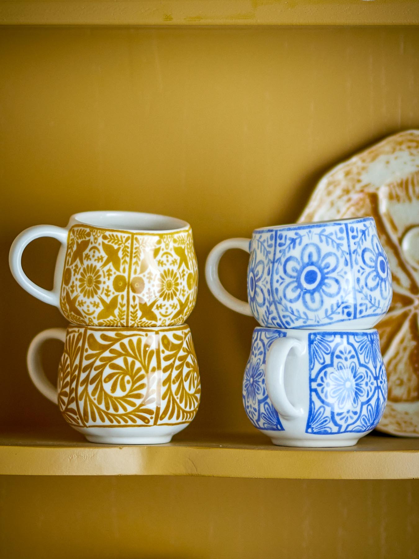 Milton Espressotasse, Blau, Steingut in Blau präsentiert im Onlineshop von KAQTU Design AG. Tasse ist von Creative Collection