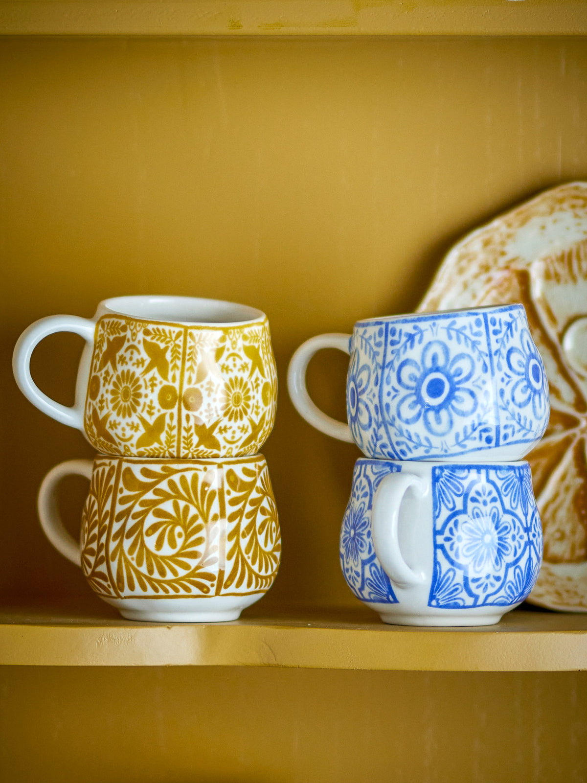 Milton Espressotasse, Blau, Steingut in Blau präsentiert im Onlineshop von KAQTU Design AG. Espressotassen ist von Creative Collection